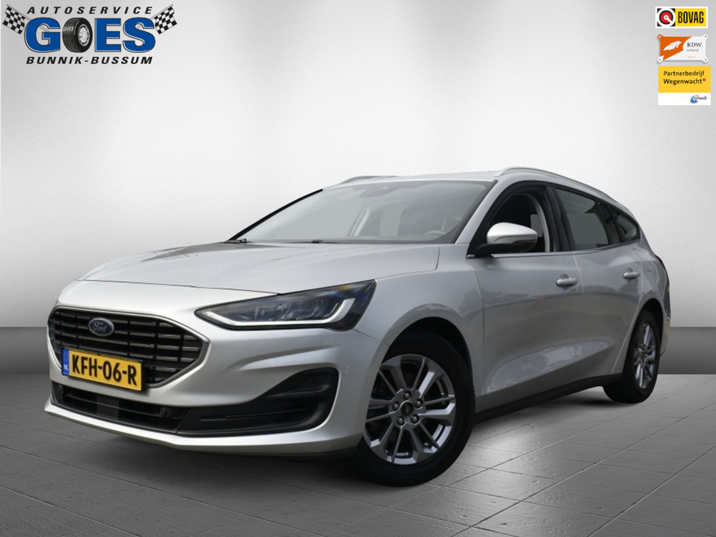 Ford Focus Wagon Titanium Design |  winterpakket 2023 - voorkant