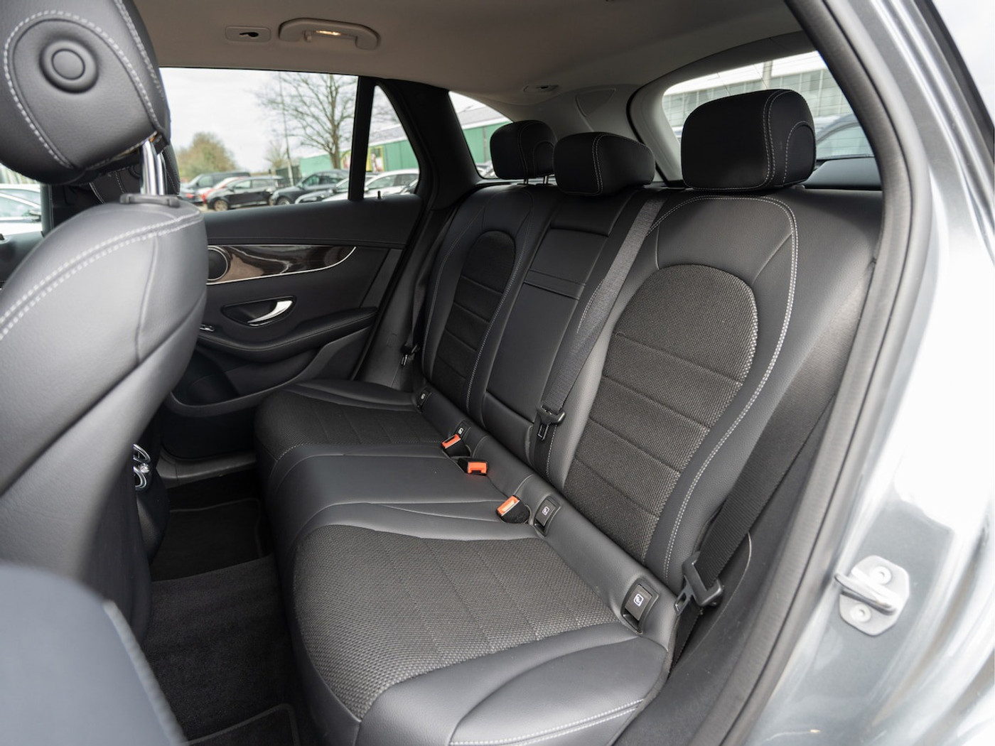 Foto van Mercedes-Benz GLC 350 E 4Matic