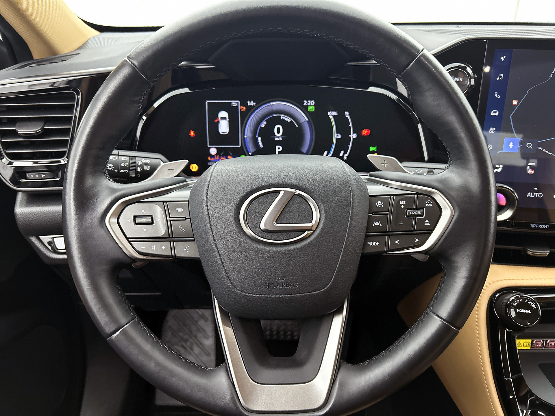 Foto van Lexus Lexus Nx450h+