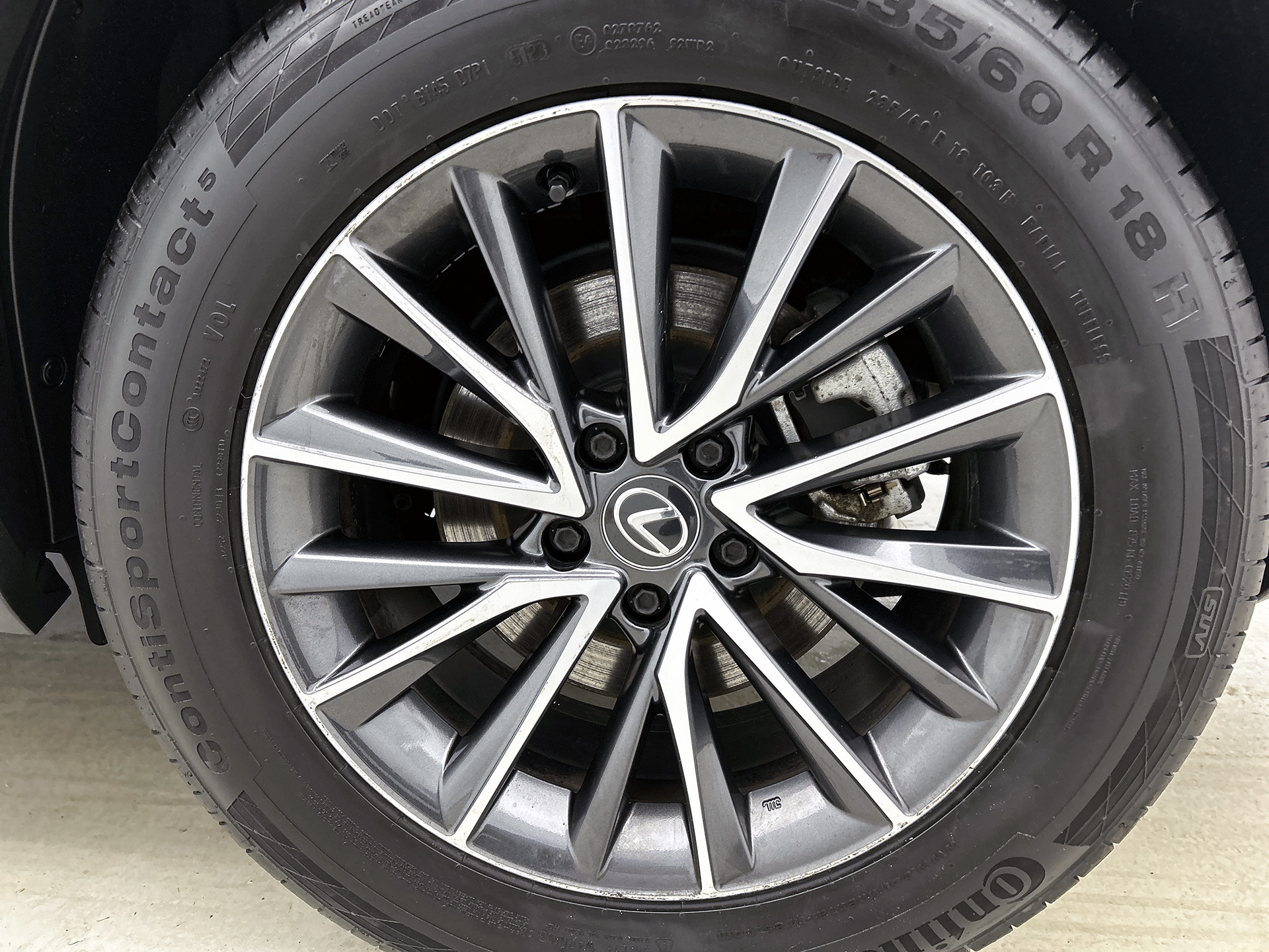 Foto van Lexus Lexus Nx450h+