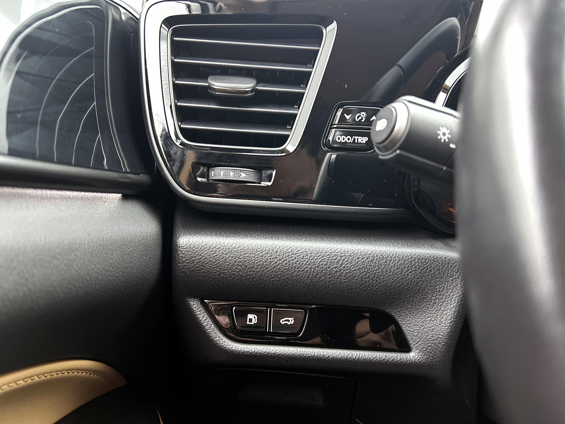 Foto van Lexus Lexus Nx450h+