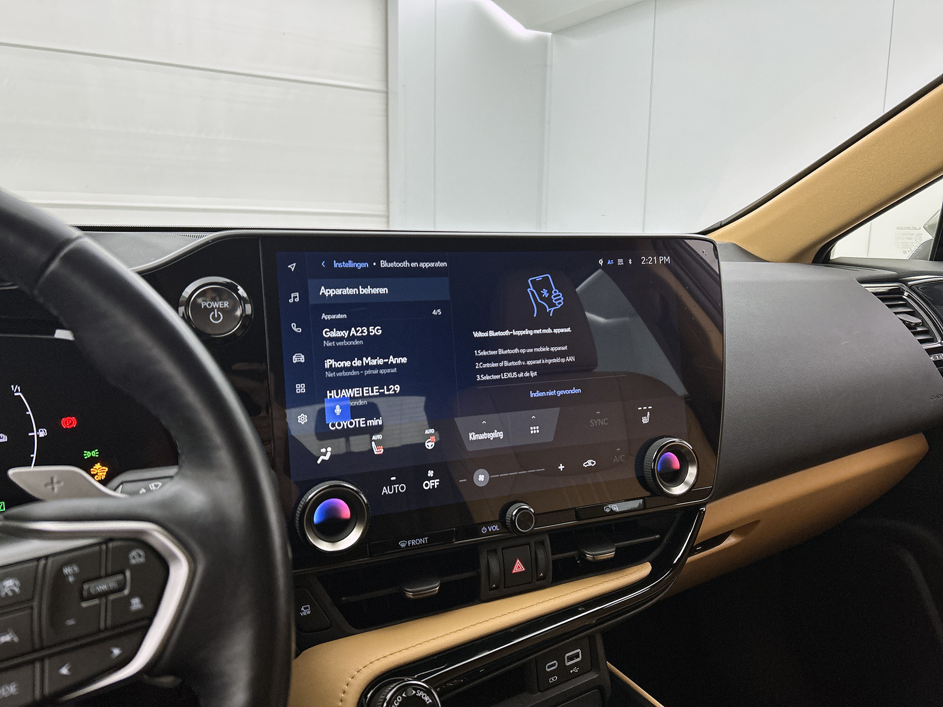 Foto van Lexus Lexus Nx450h+