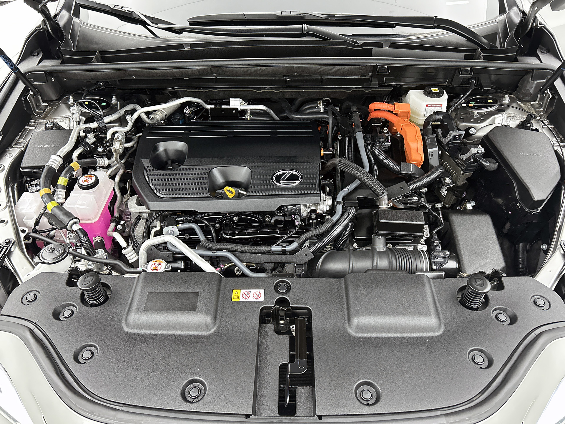 Foto van Lexus Lexus Nx450h+