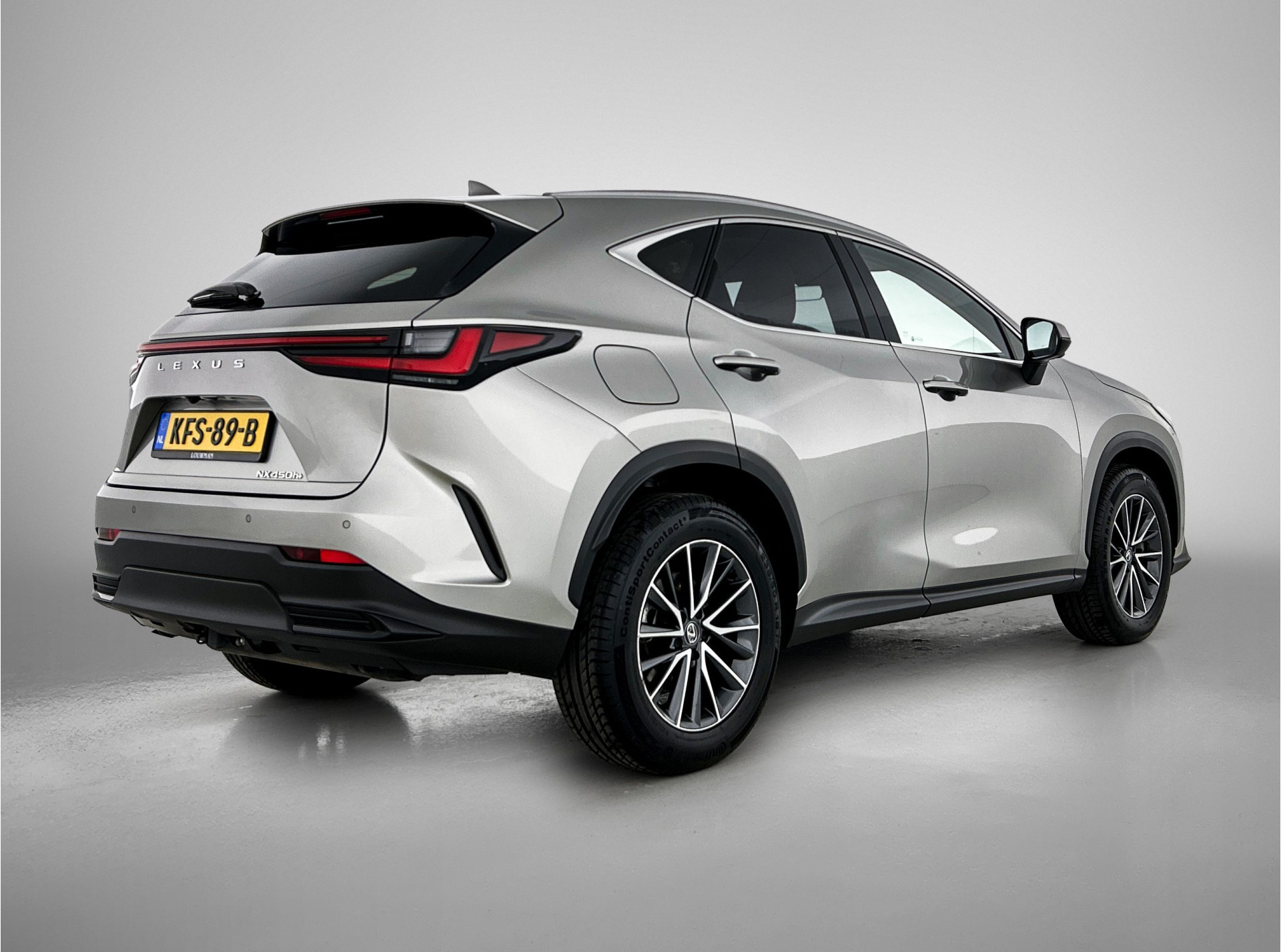 Foto van Lexus Lexus Nx450h+