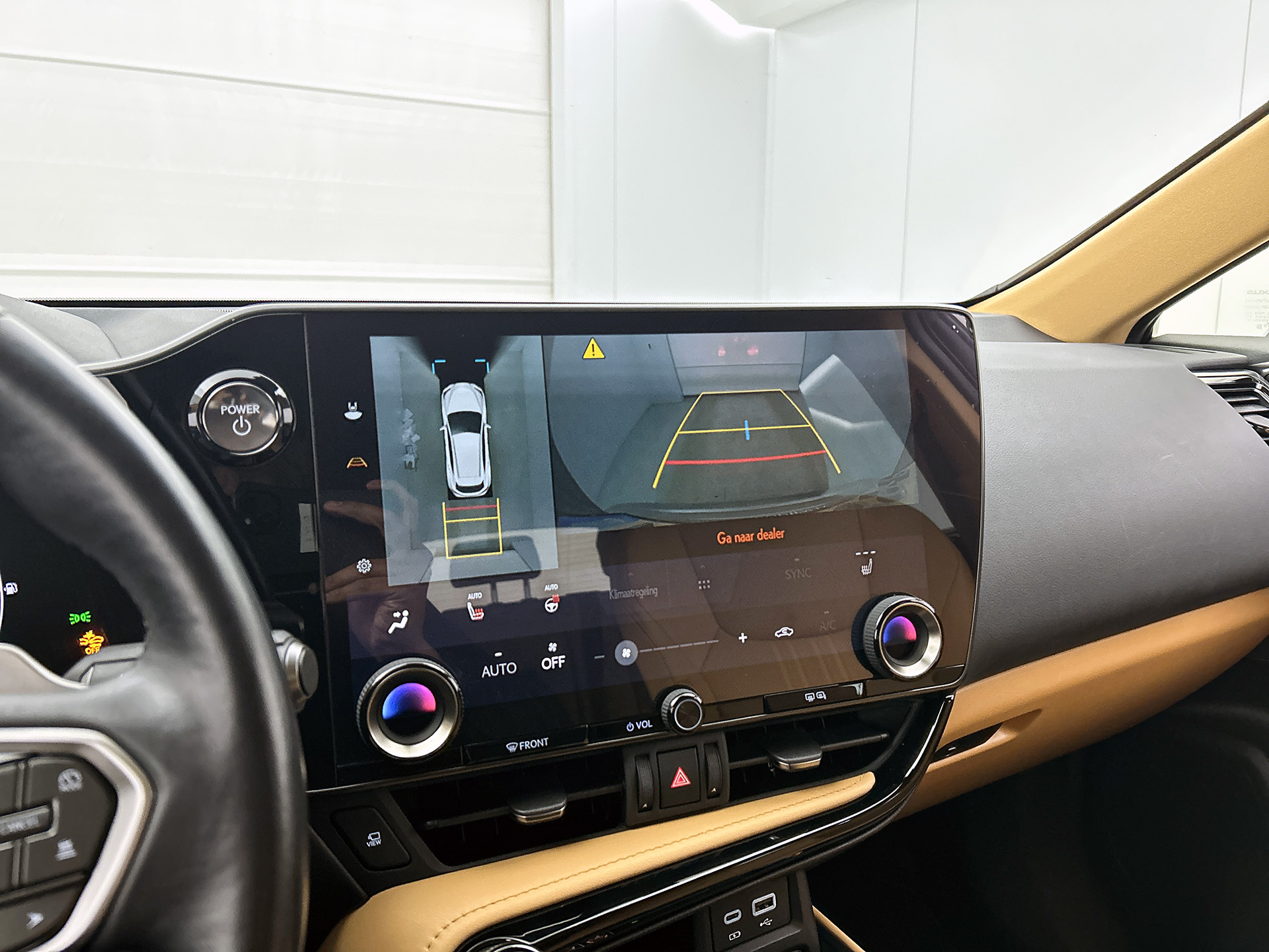 Foto van Lexus Lexus Nx450h+