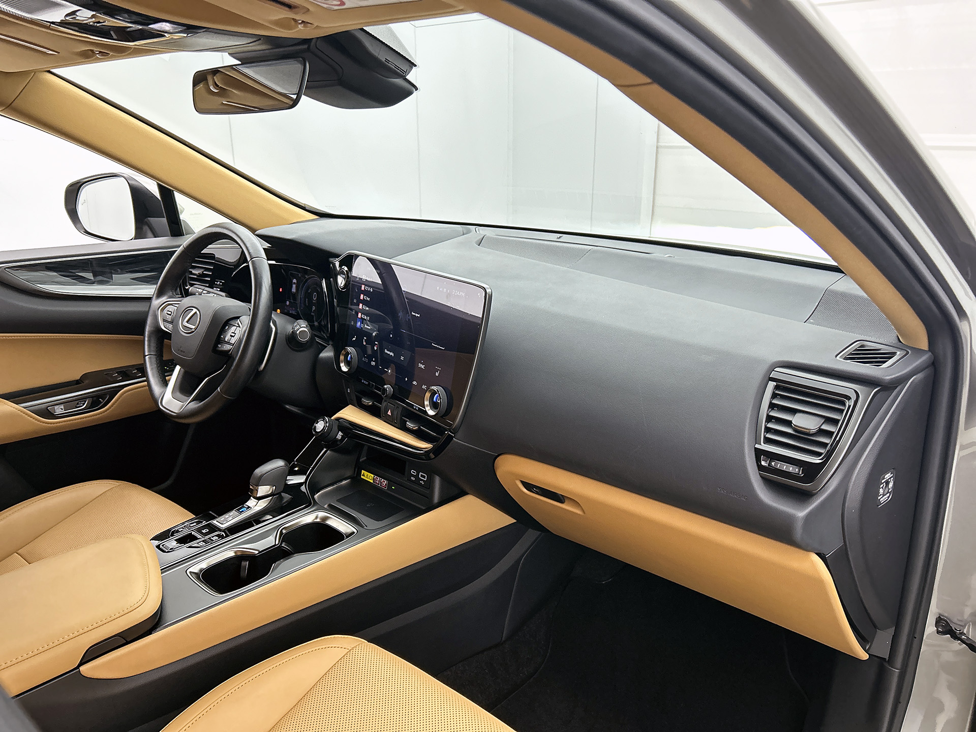 Foto van Lexus Lexus Nx450h+