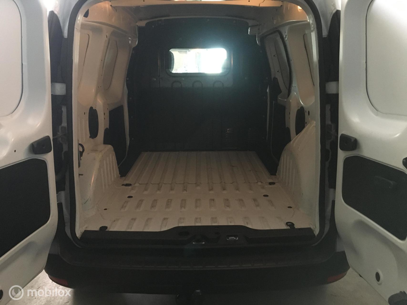 Foto van Dacia Dokker Bestel