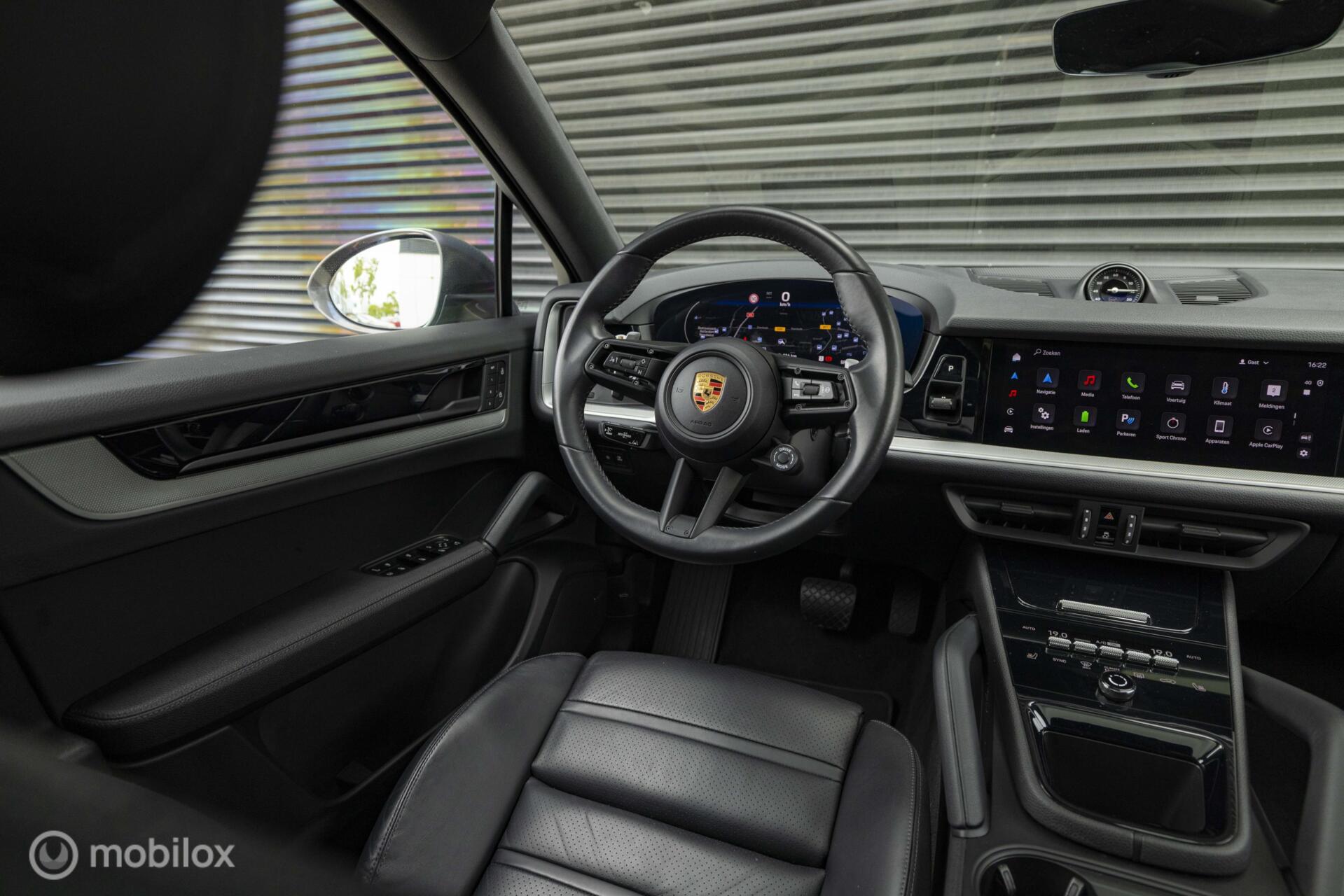 Foto van Porsche Cayenne E-hybrid