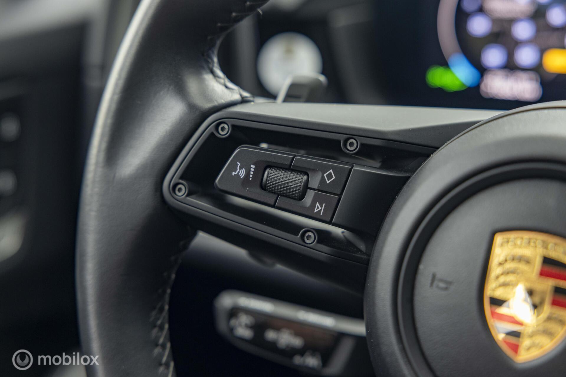 Foto van Porsche Cayenne E-hybrid