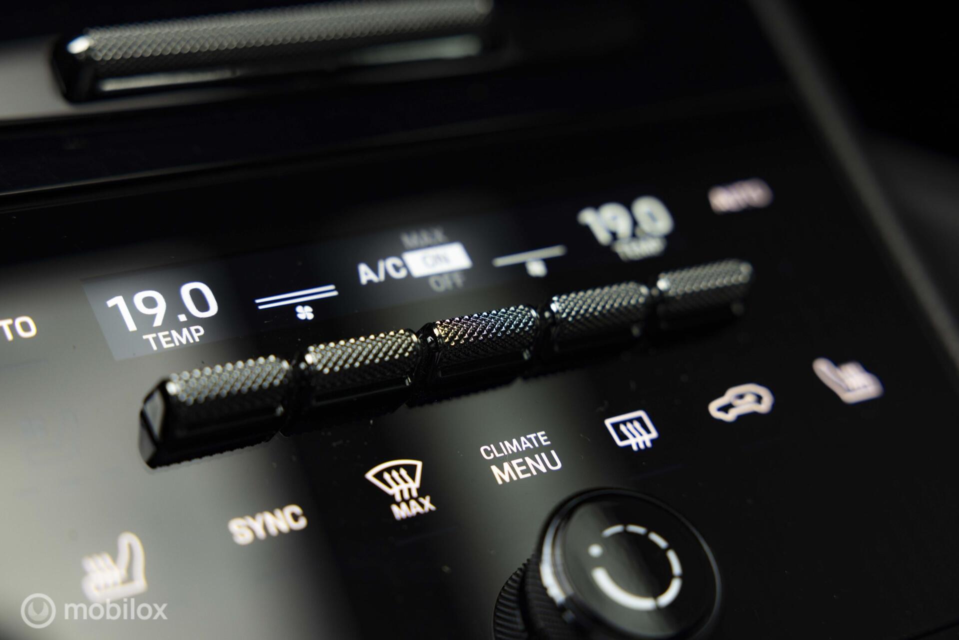 Foto van Porsche Cayenne E-hybrid