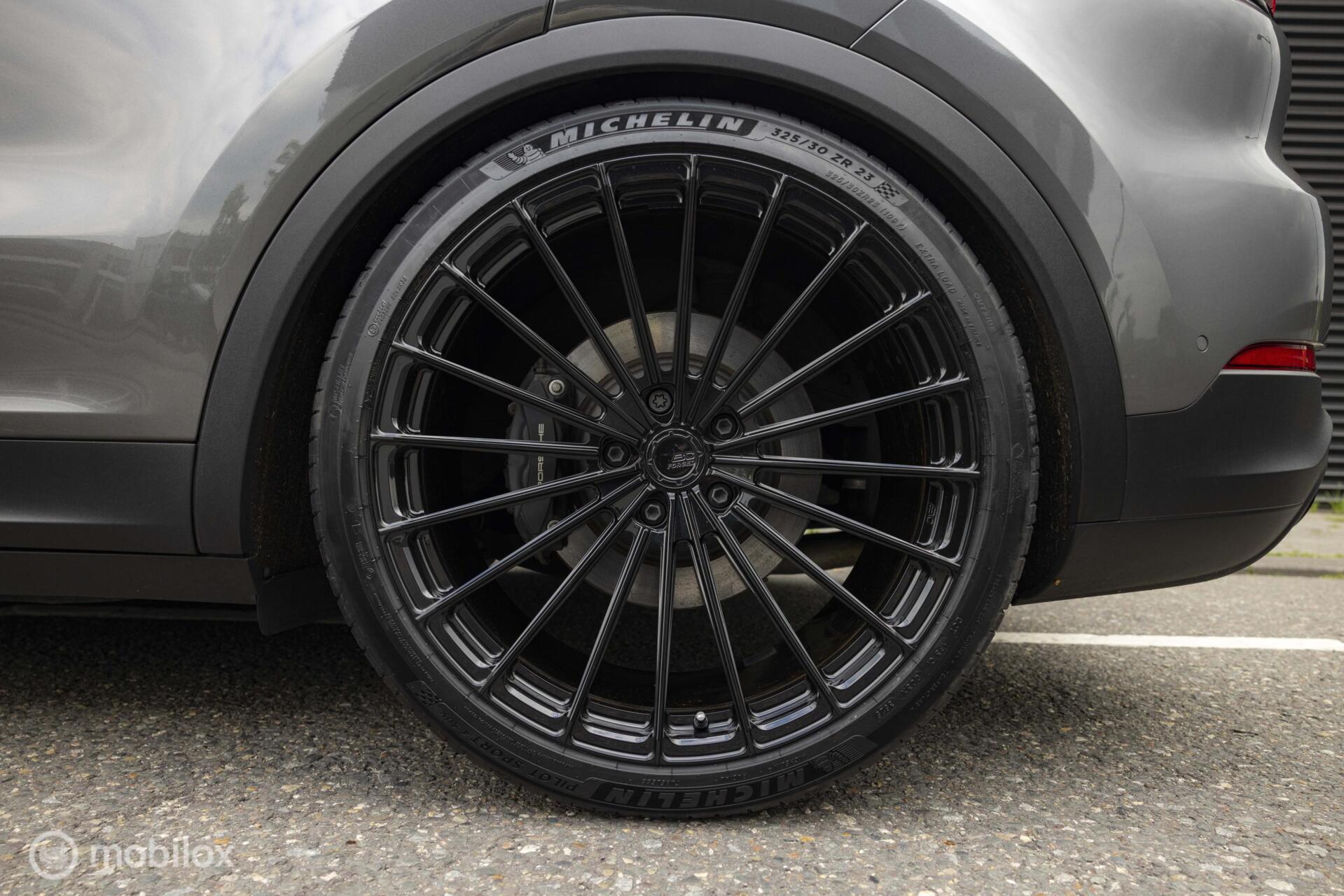 Foto van Porsche Cayenne E-hybrid