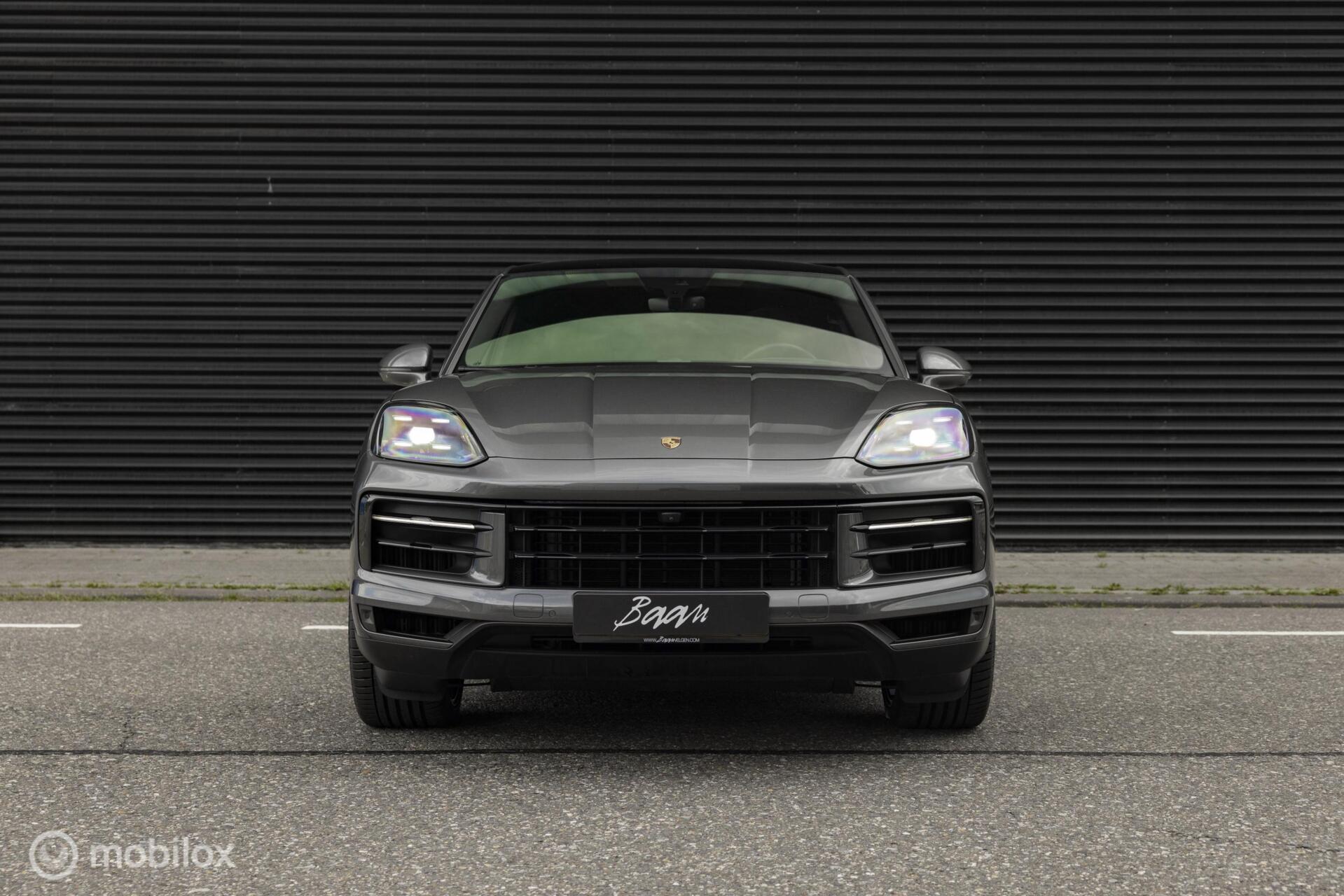 Foto van Porsche Cayenne E-hybrid