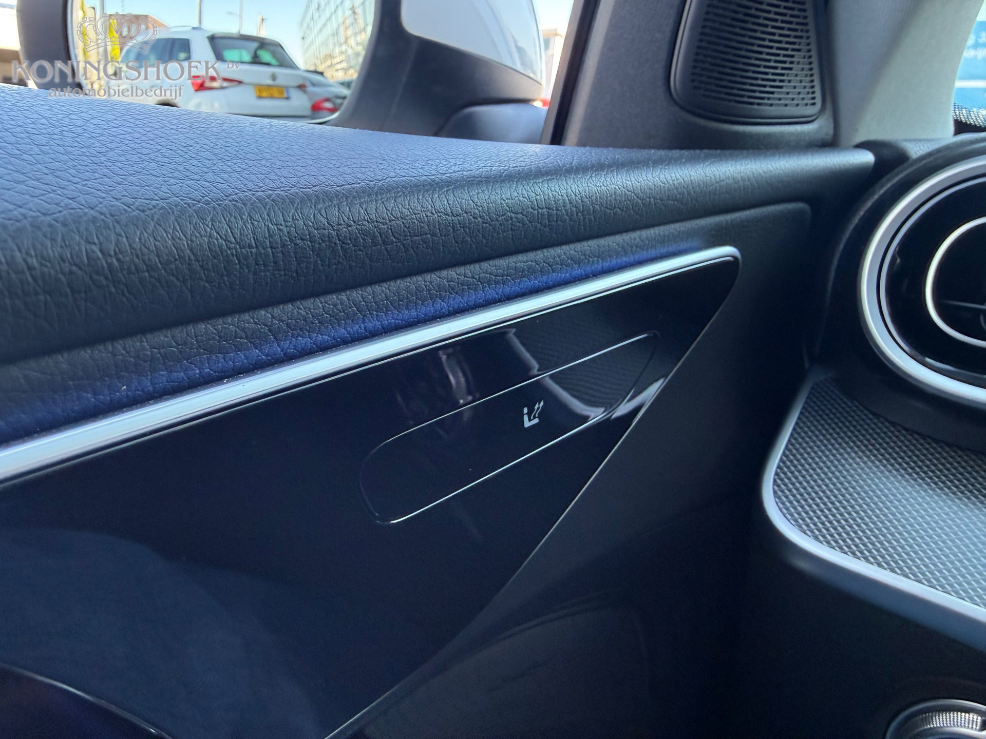 Foto van Mercedes-Benz C 300 E