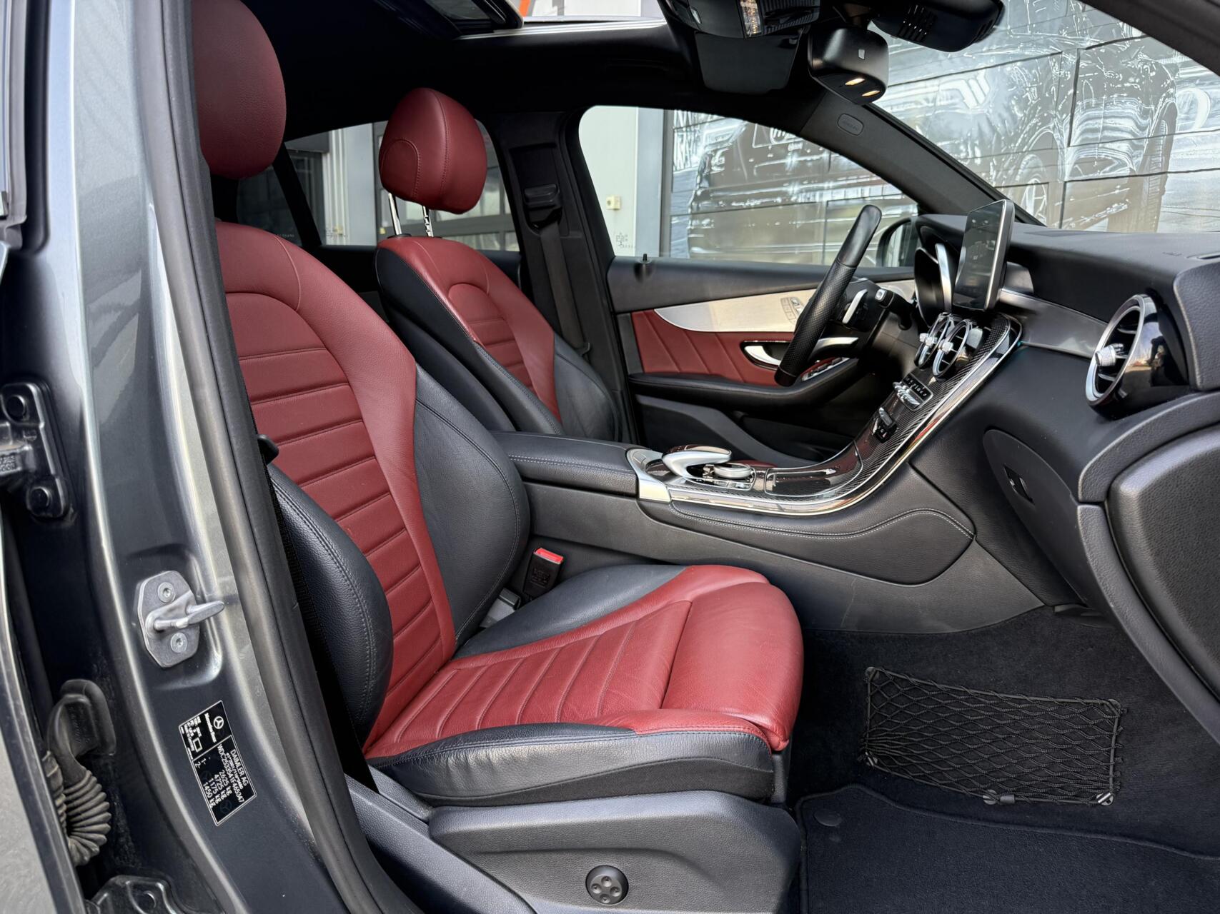 Foto van Mercedes-Benz GLC 350 E 4Matic