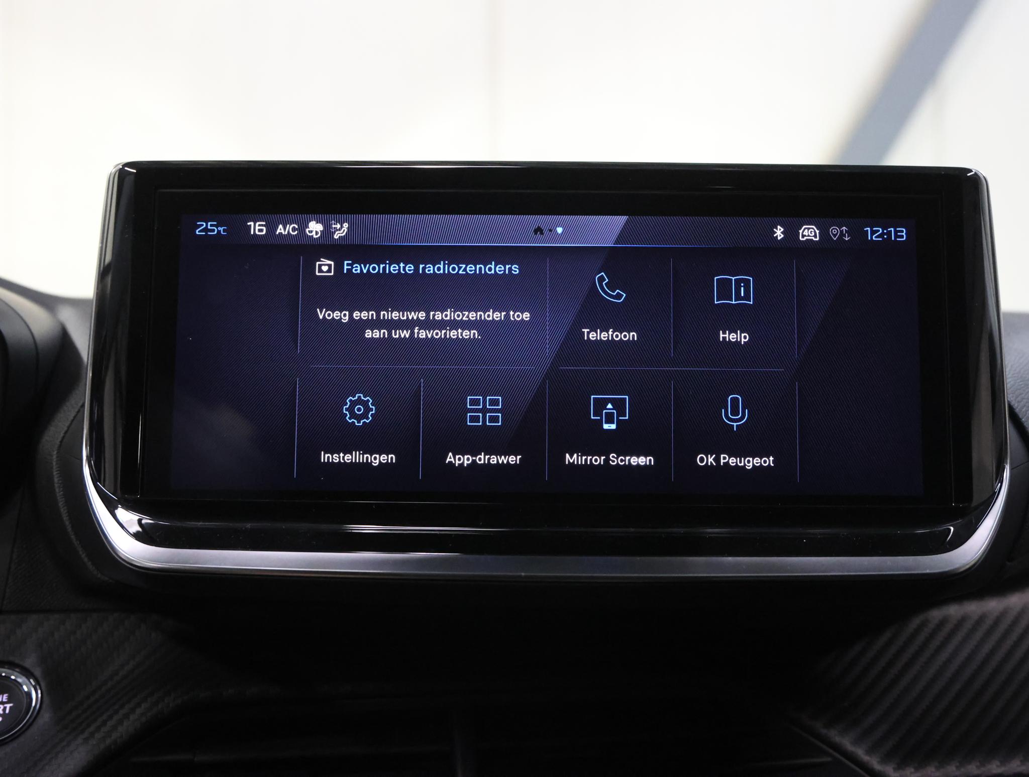 Foto van Peugeot E-208