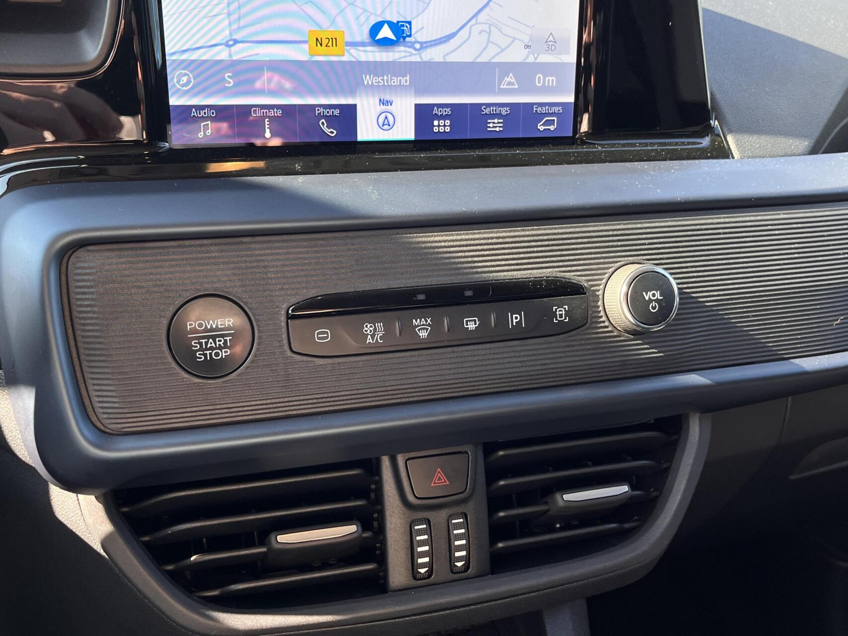 Foto van Ford Transit Courier Tourneo