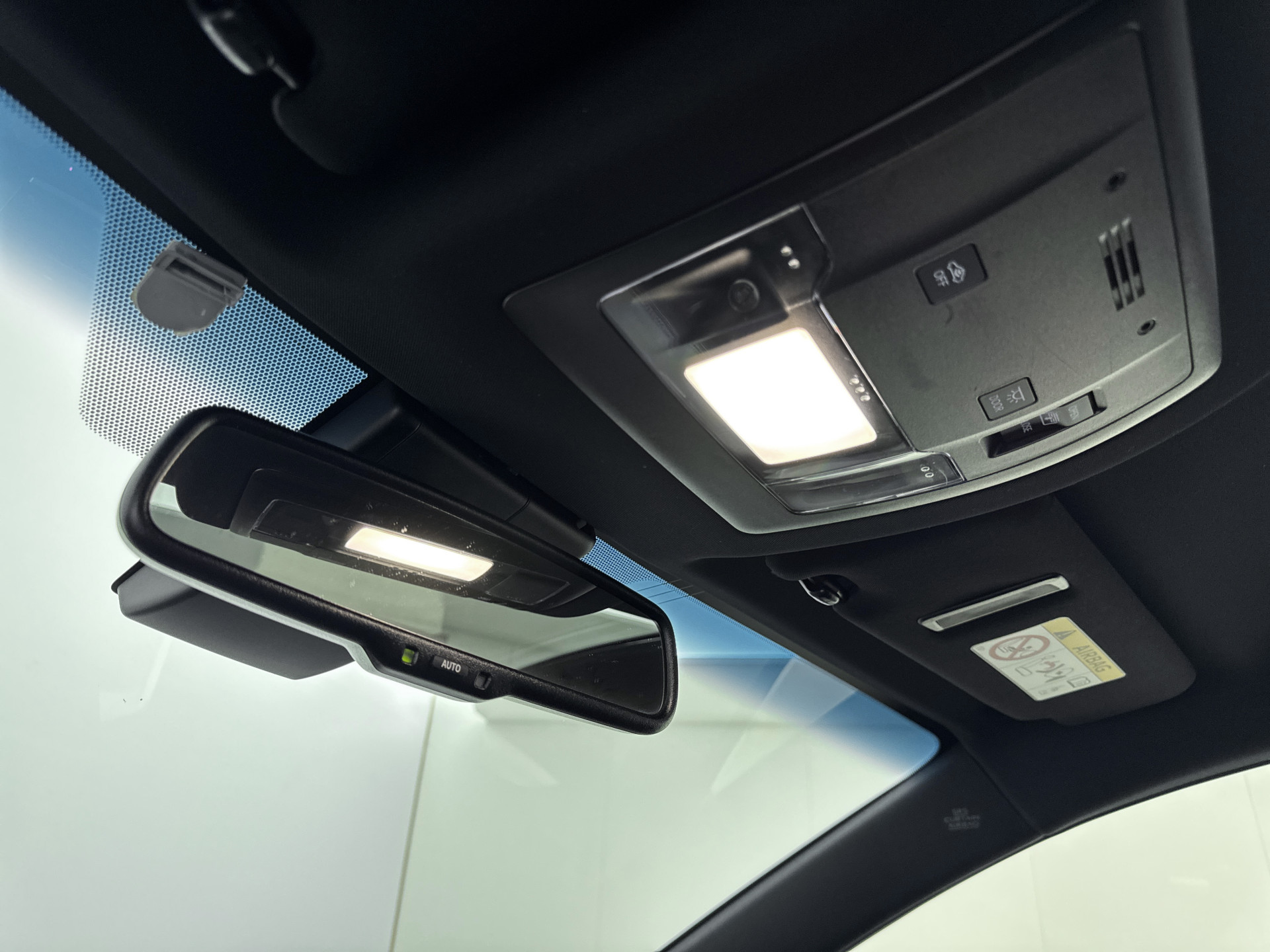 Foto van Lexus Lexus Nx300h