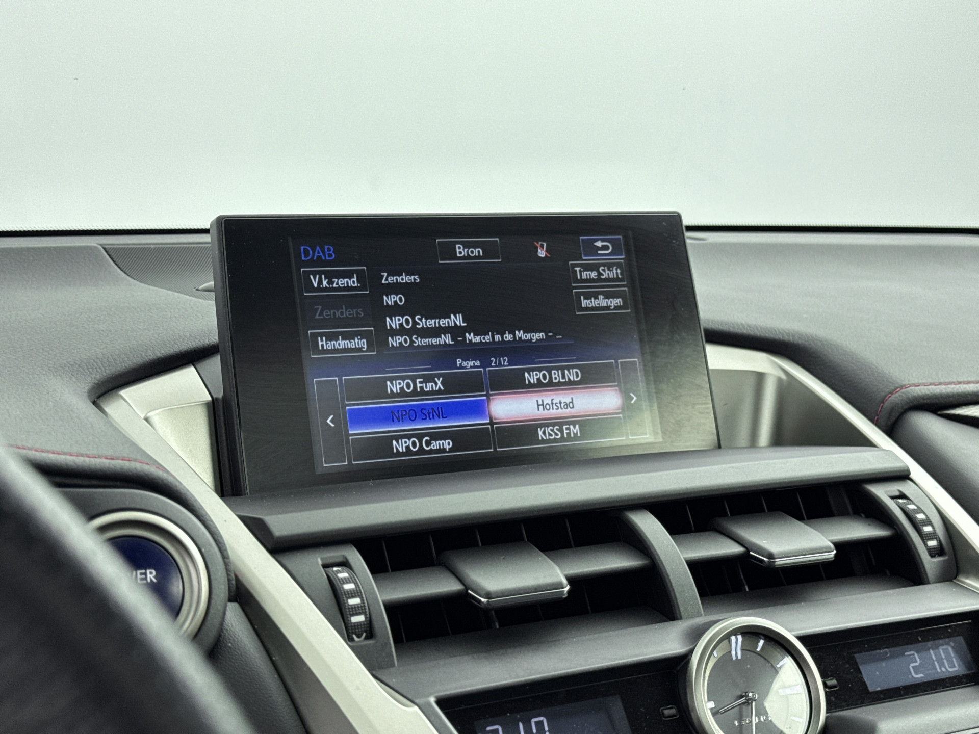 Foto van Lexus Lexus Nx300h
