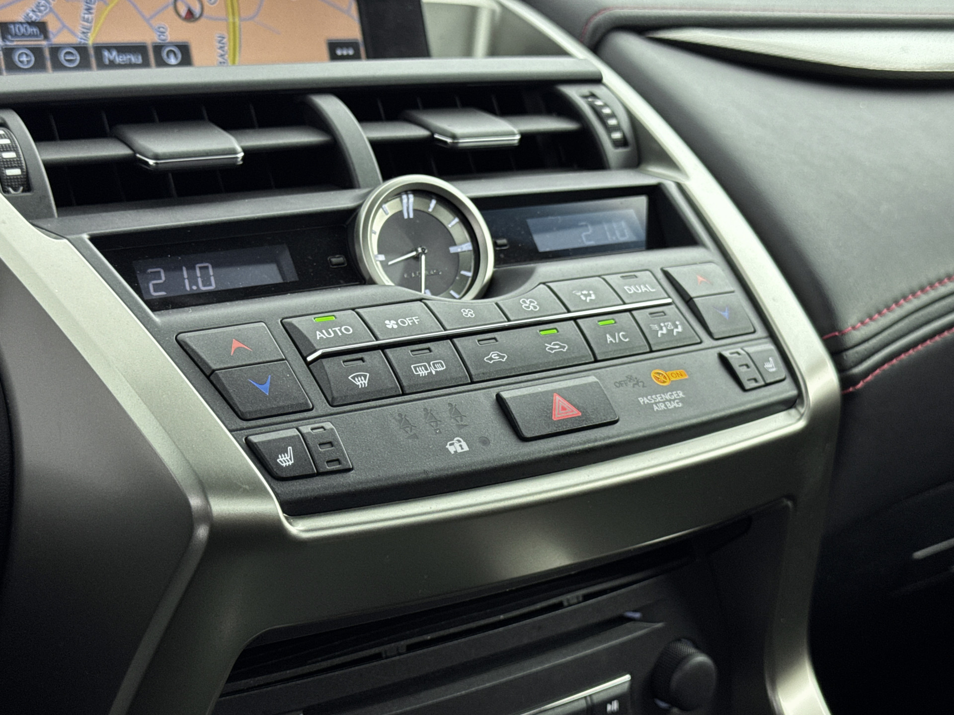 Foto van Lexus Lexus Nx300h
