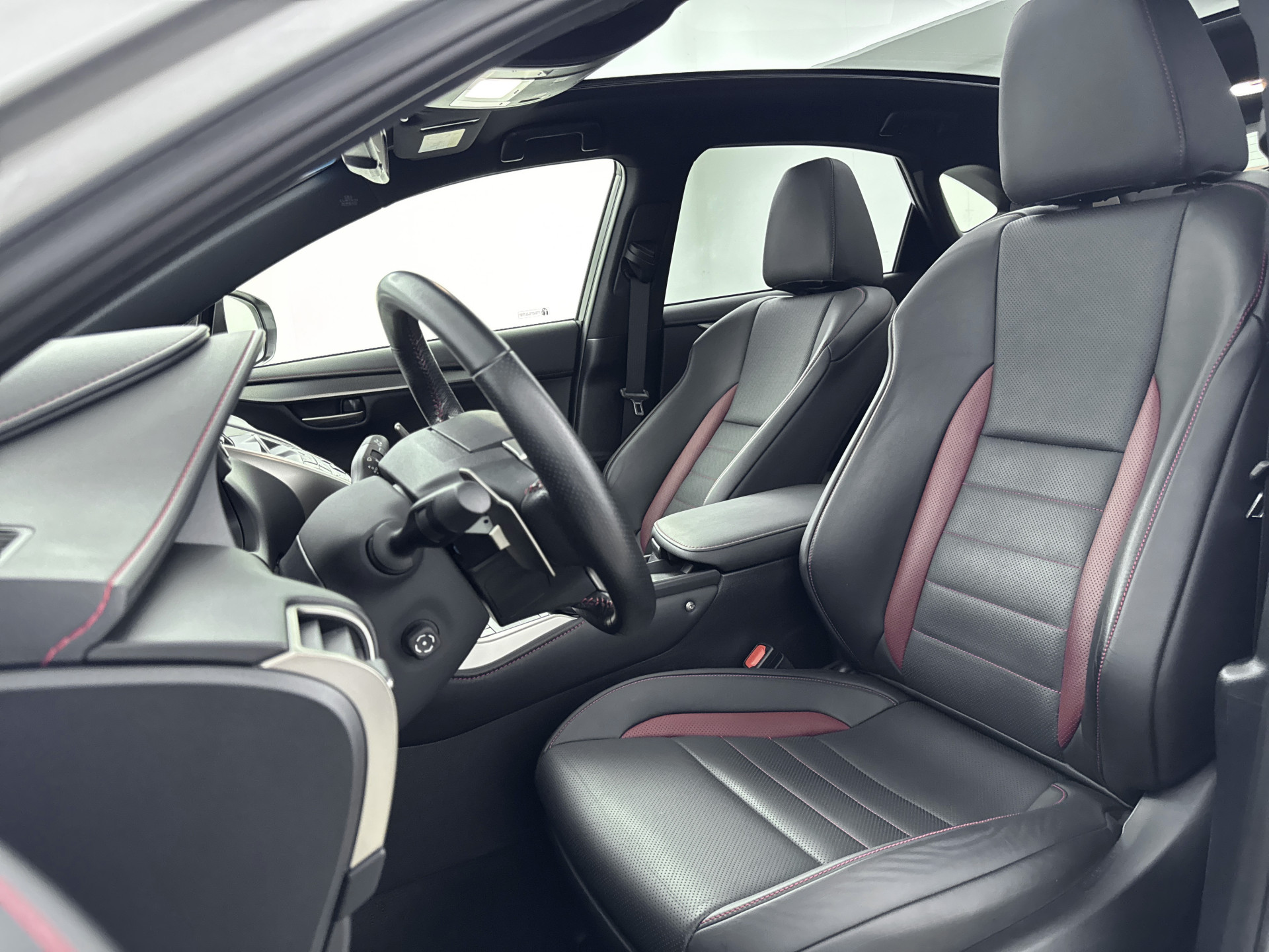 Foto van Lexus Lexus Nx300h