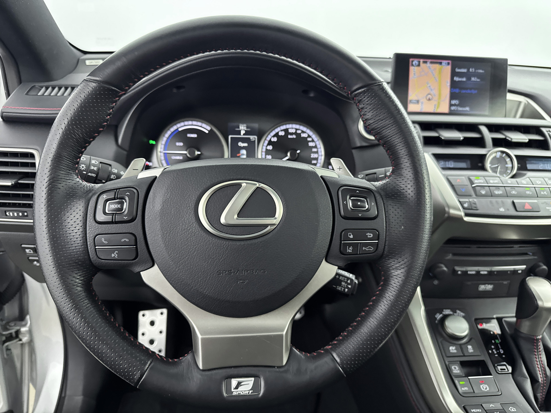 Foto van Lexus Lexus Nx300h
