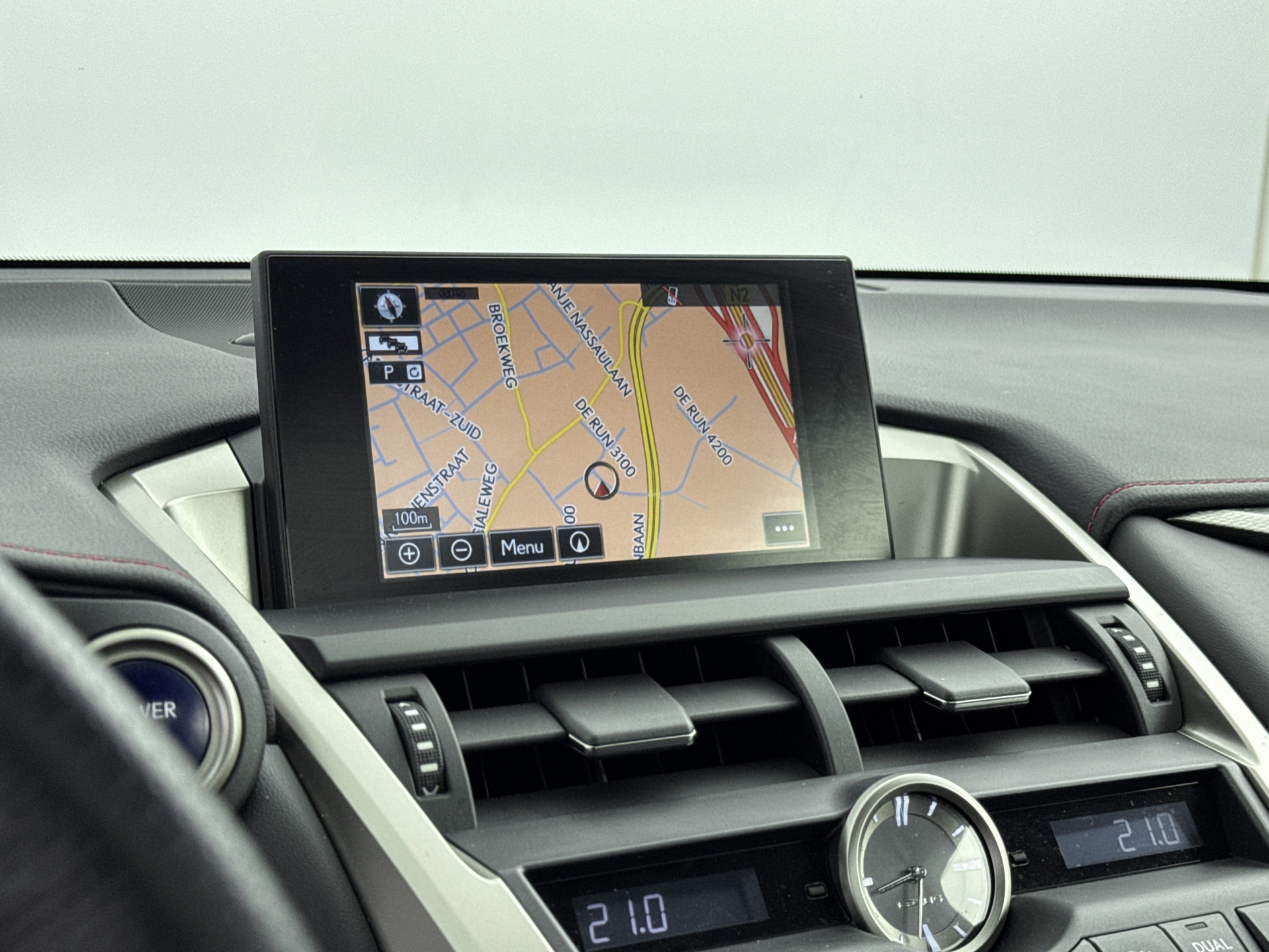 Foto van Lexus Lexus Nx300h