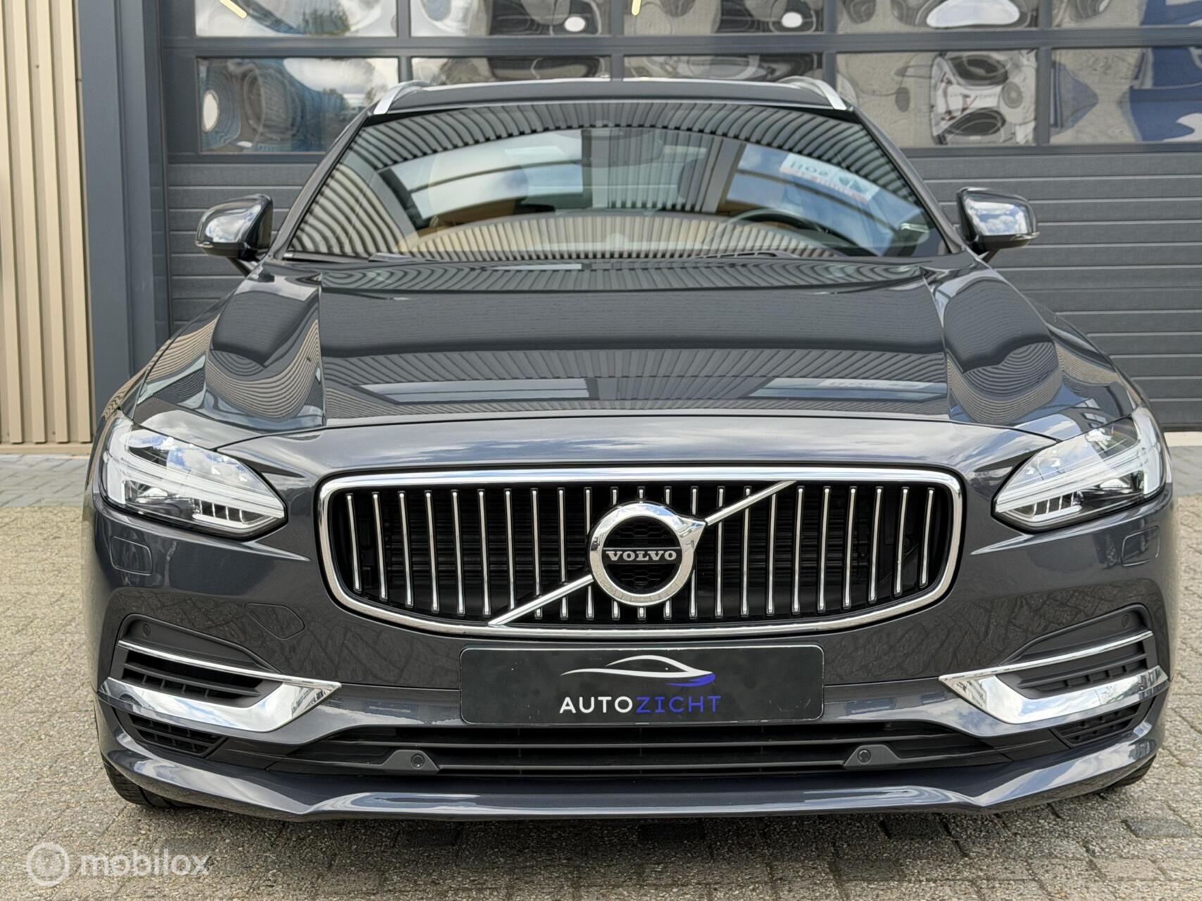 Foto van Volvo V90