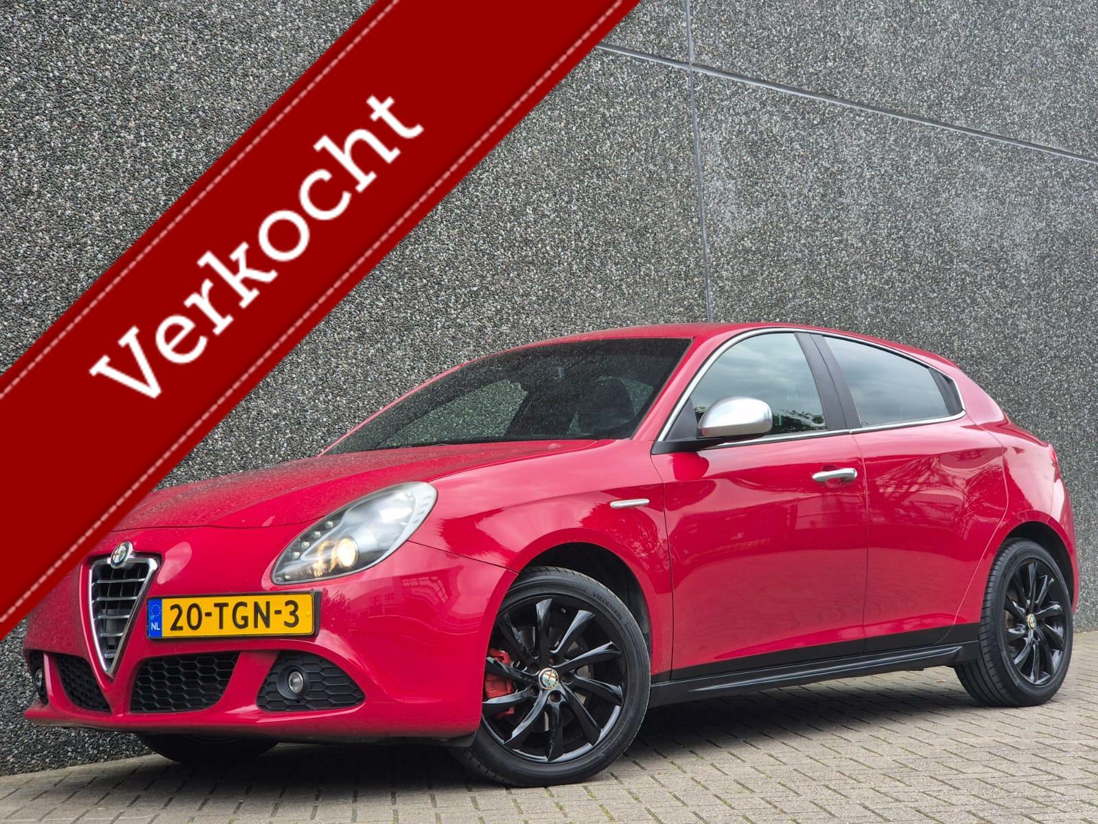 Alfa Romeo Giulietta 1.4 T/170PK/CruiseCon/Led/17''/Navi/Vol 2012 - voorkant