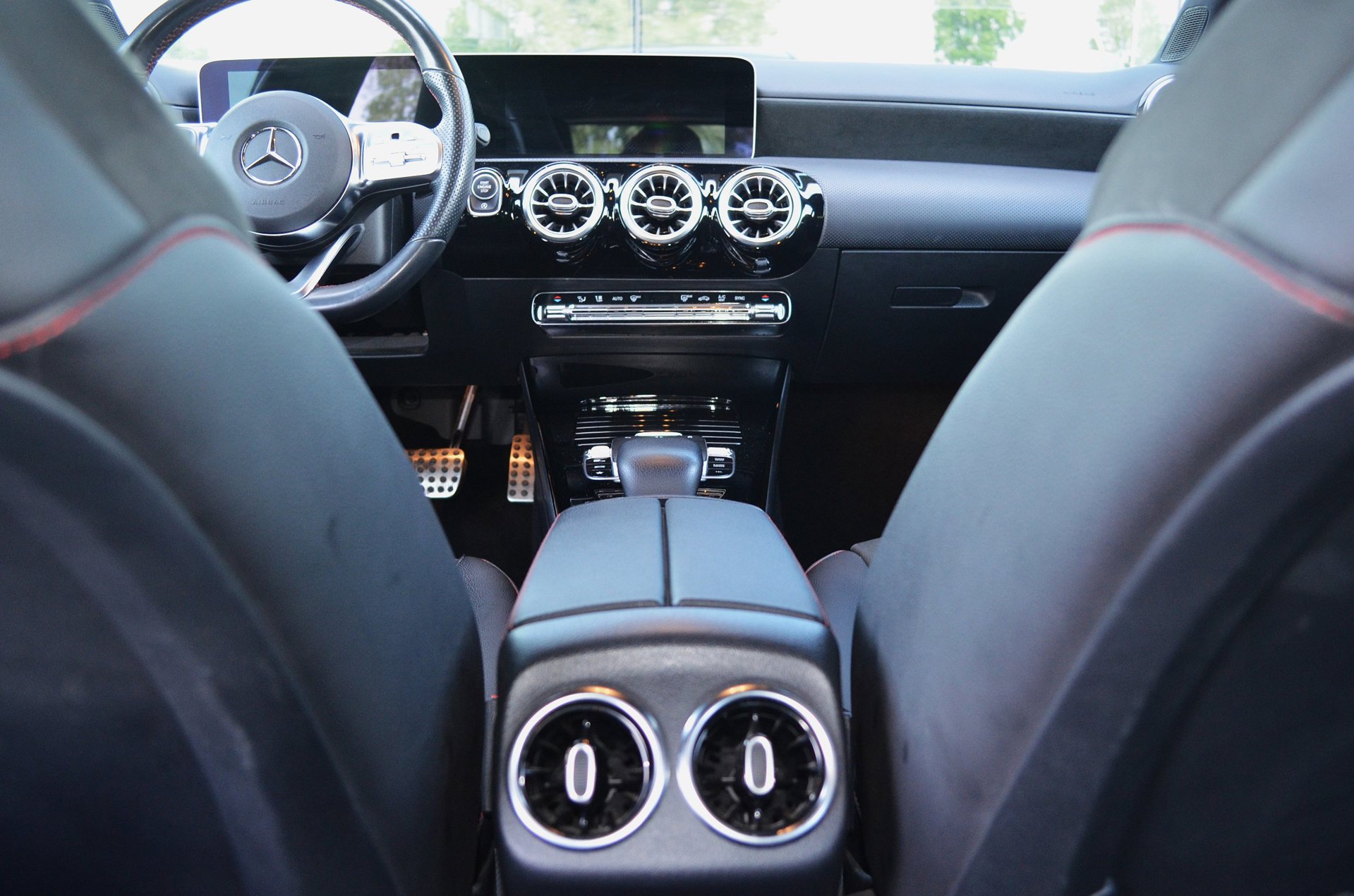Foto van Mercedes-Benz A 200