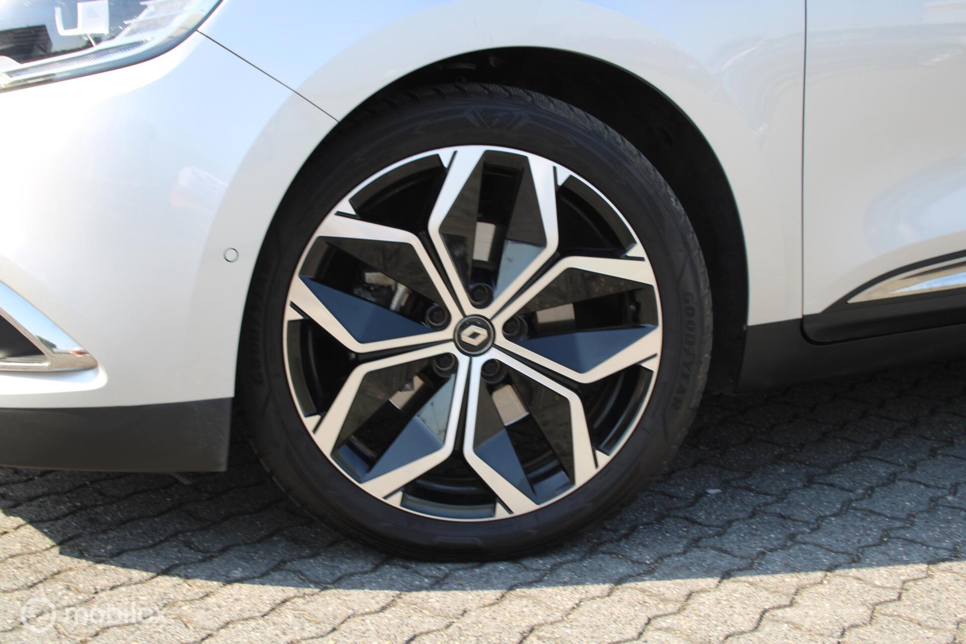 Foto van Renault Grand Scenic