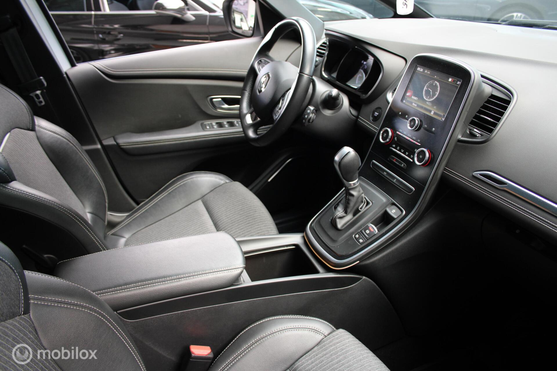 Foto van Renault Grand Scenic