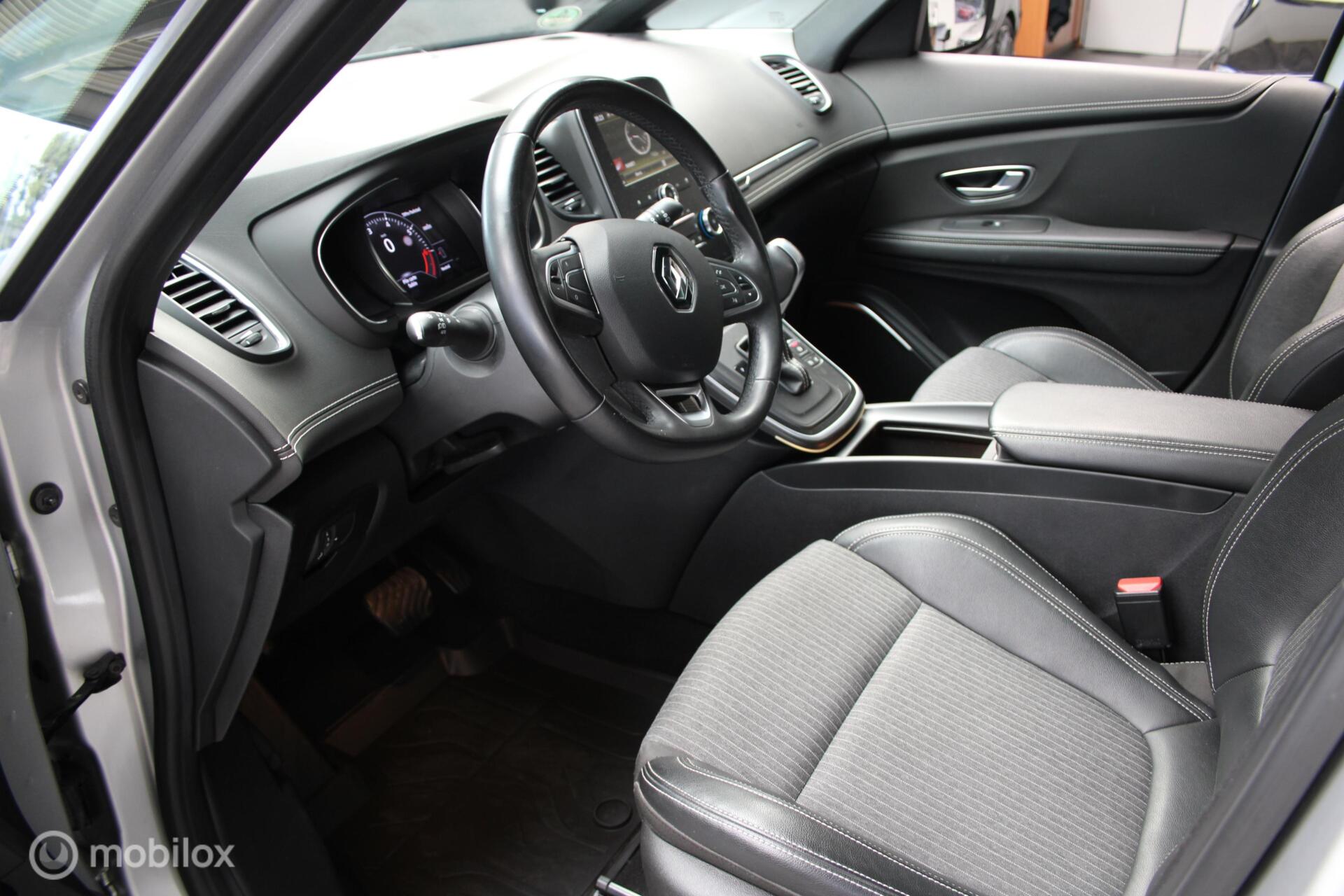 Foto van Renault Grand Scenic
