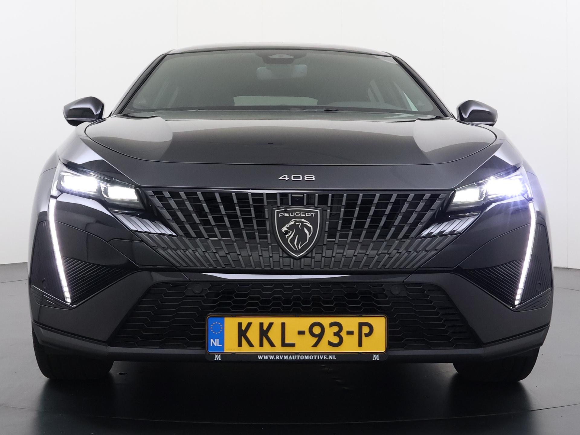 Foto van Peugeot E-408