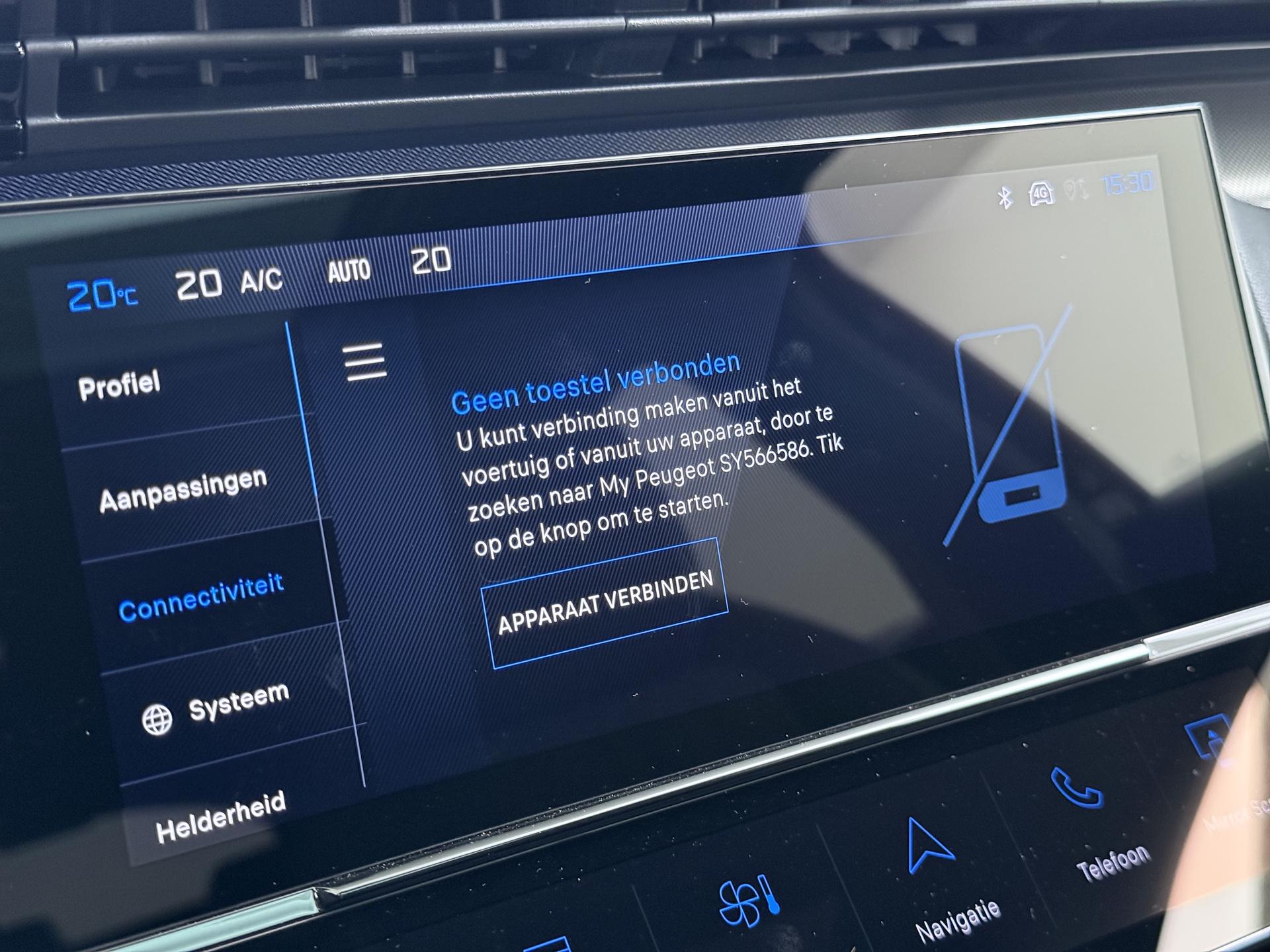 Foto van Peugeot E-408