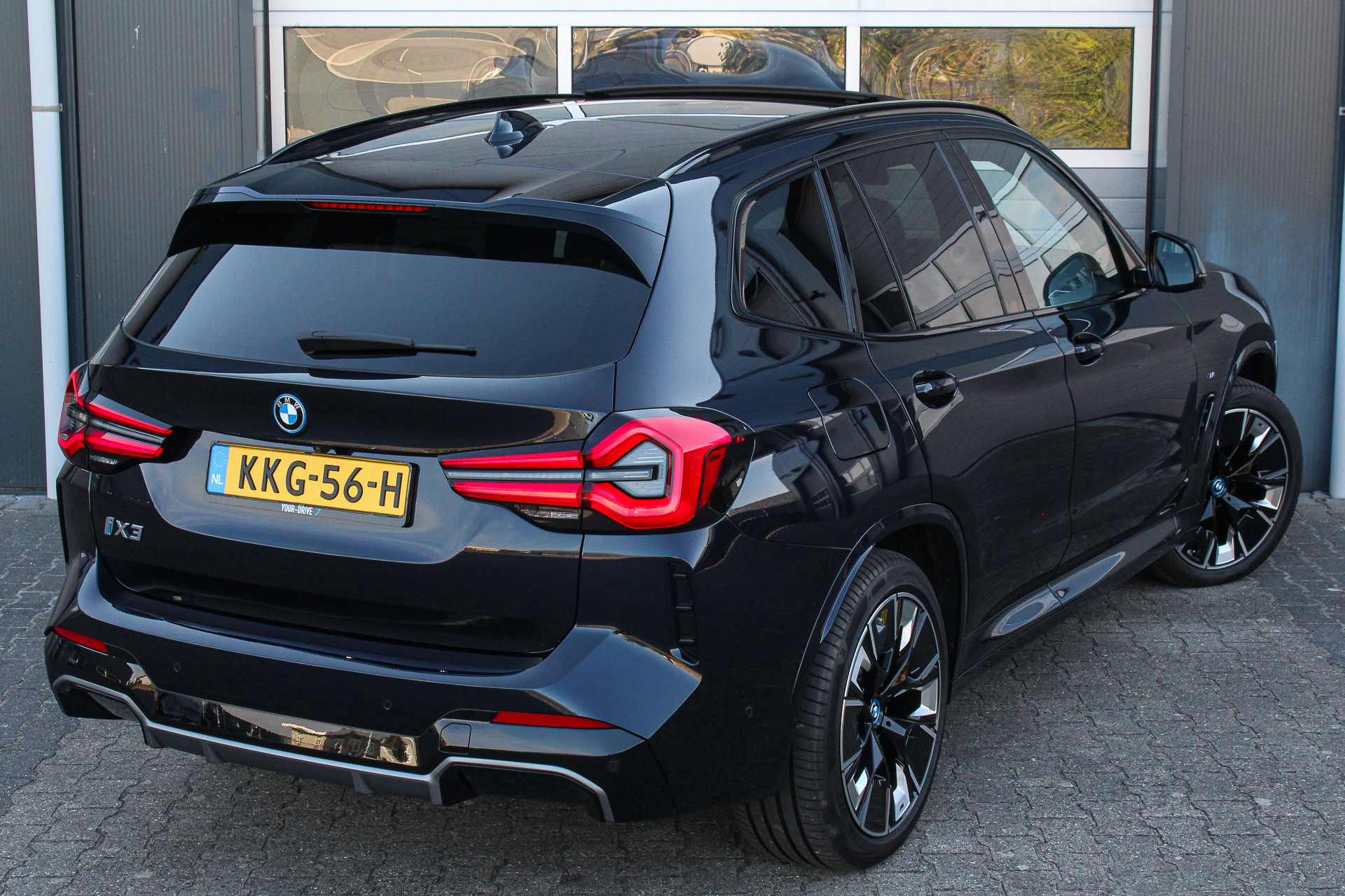 Foto van BMW Ix3