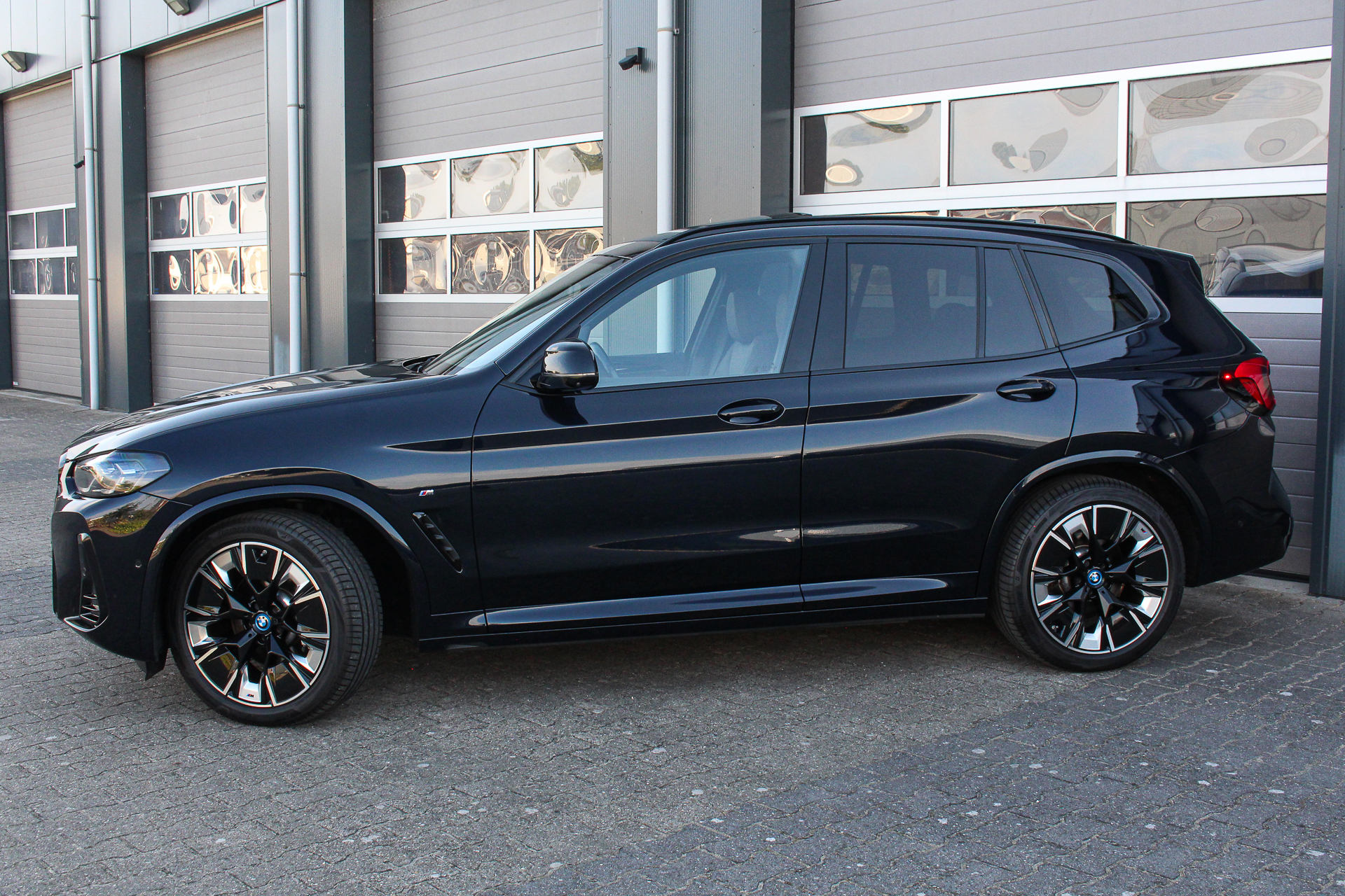 Foto van BMW Ix3