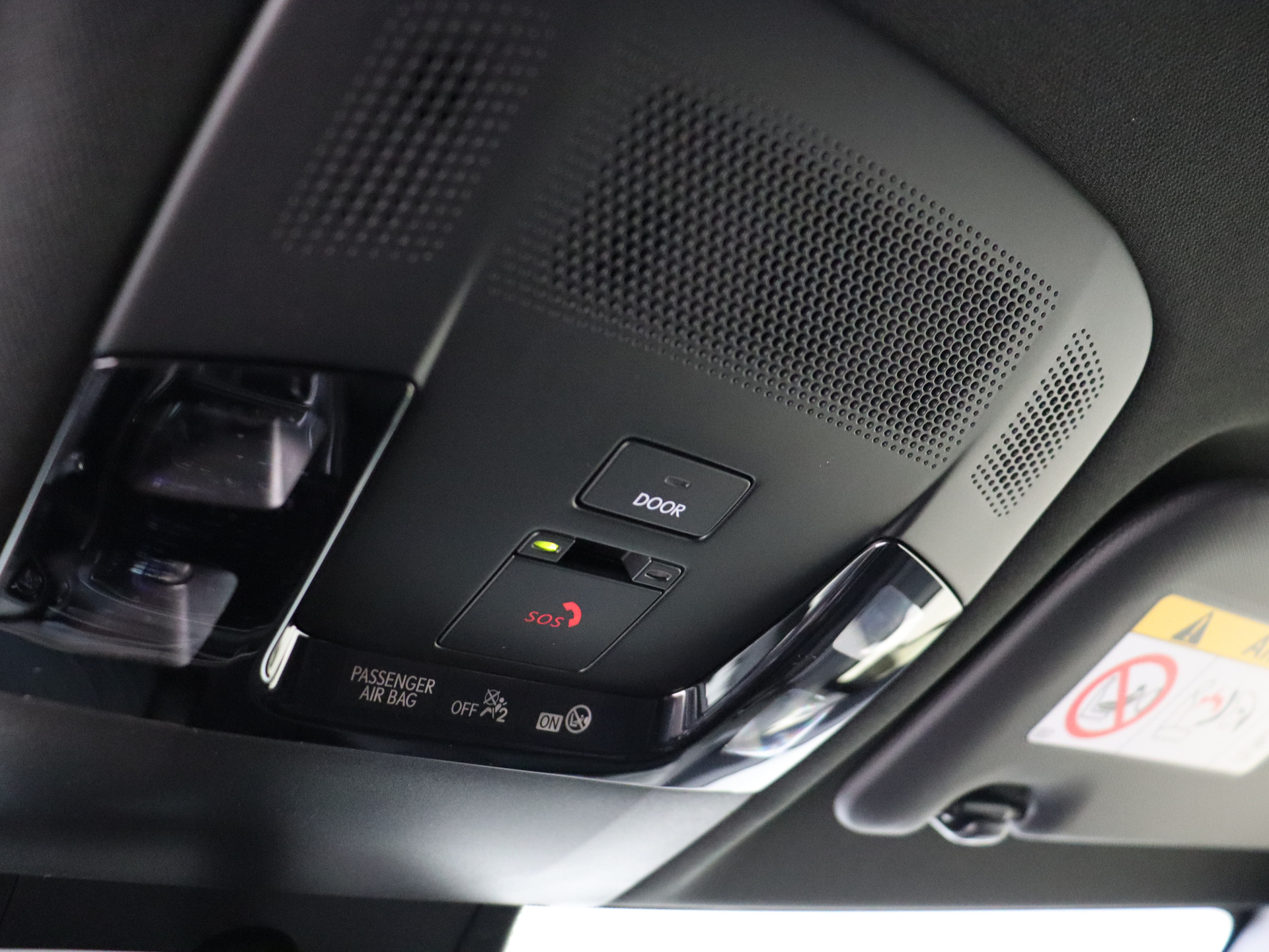 Foto van Lexus LBX