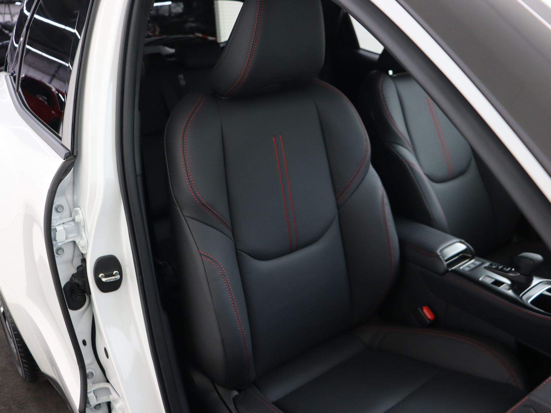 Foto van Lexus LBX