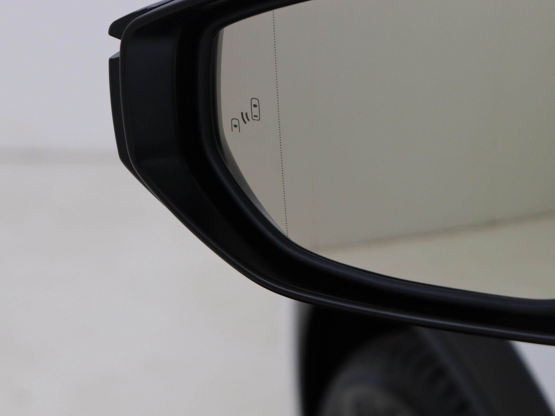 Foto van Lexus LBX