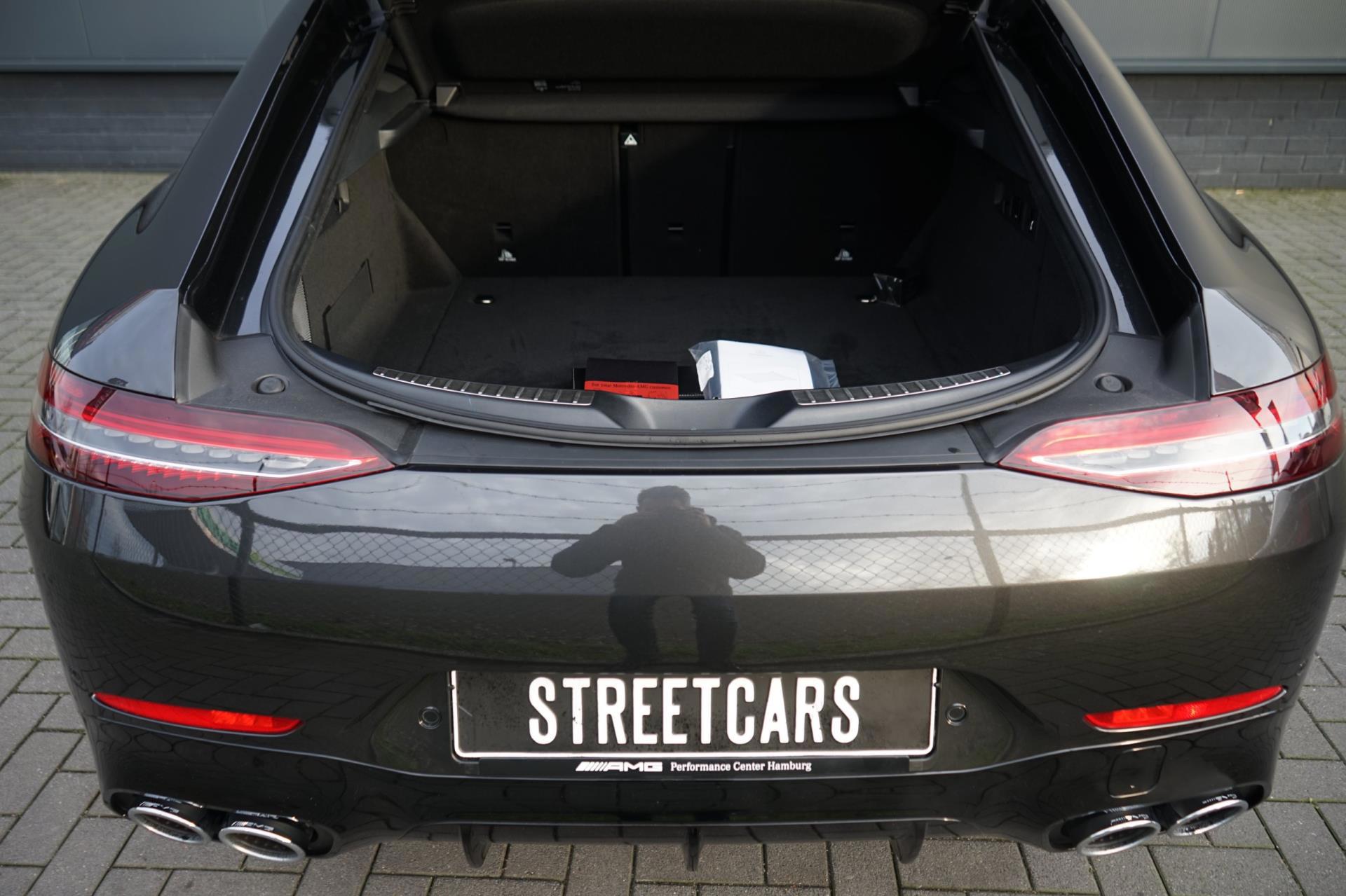 Foto van Mercedes-Benz AMG GT 4-door Coupe