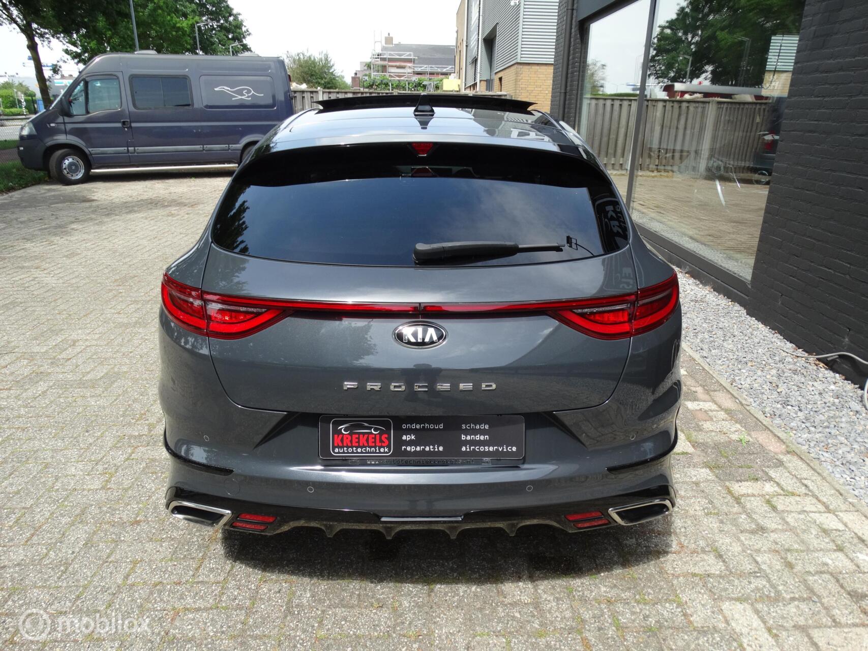 Foto van Kia Proceed