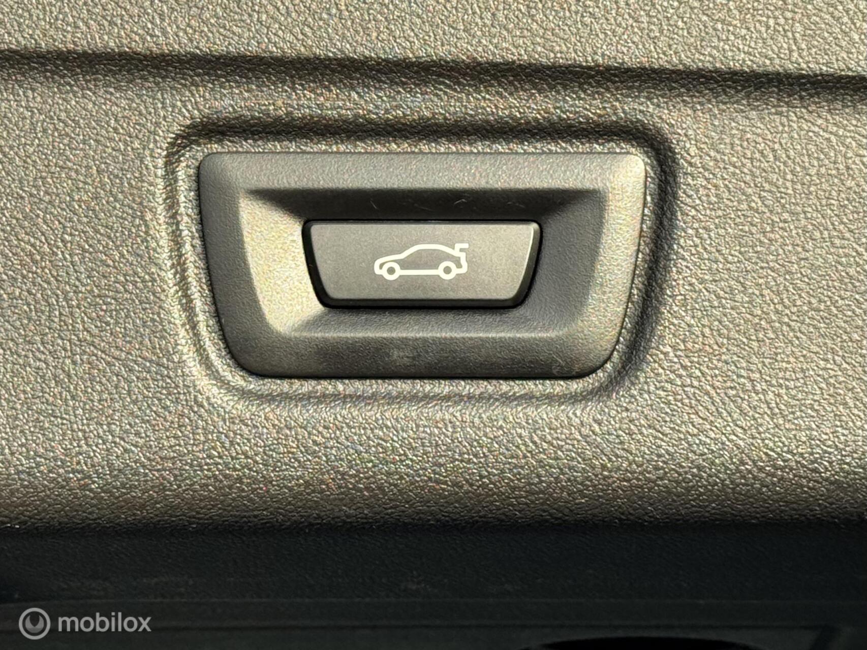 Foto van BMW 330e xDrive
