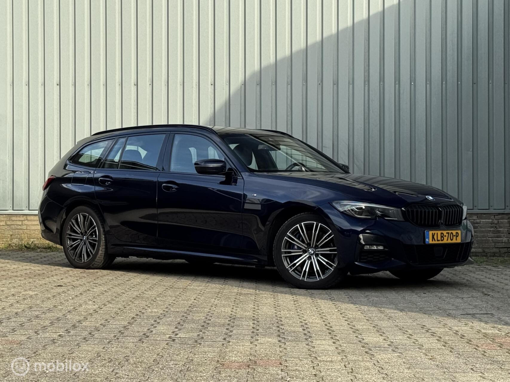 Foto van BMW 330e xDrive