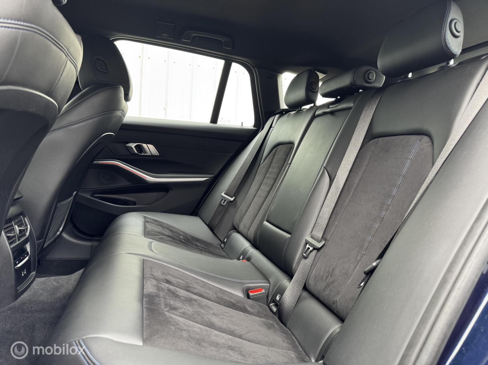 Foto van BMW 330e xDrive