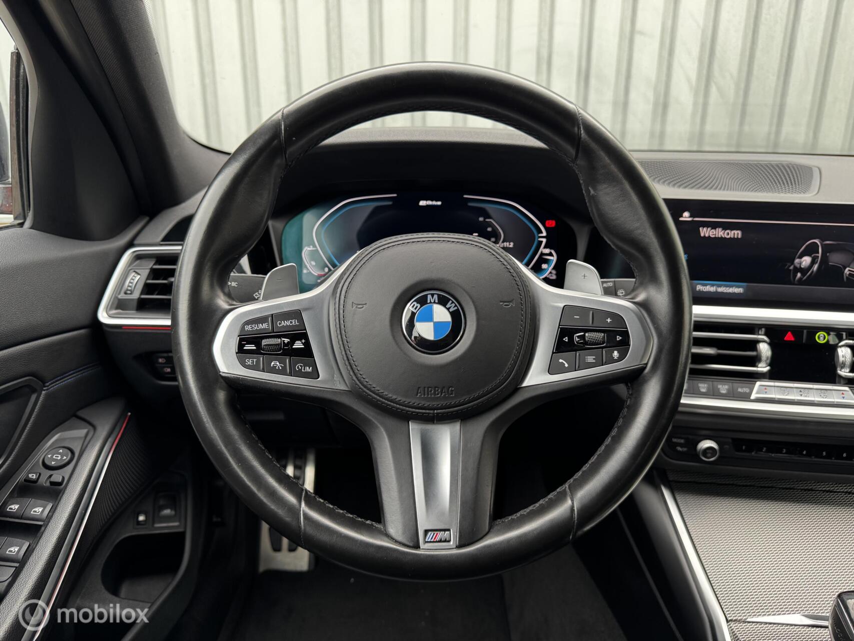 Foto van BMW 330e xDrive