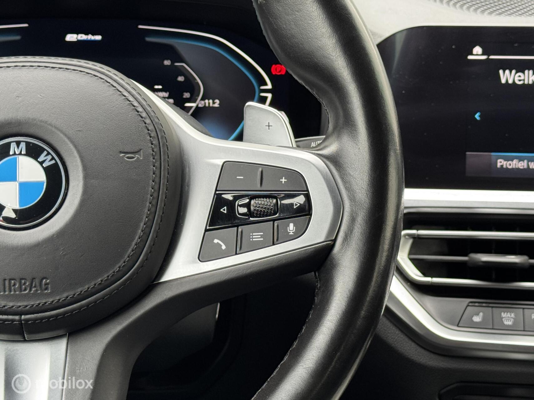Foto van BMW 330e xDrive