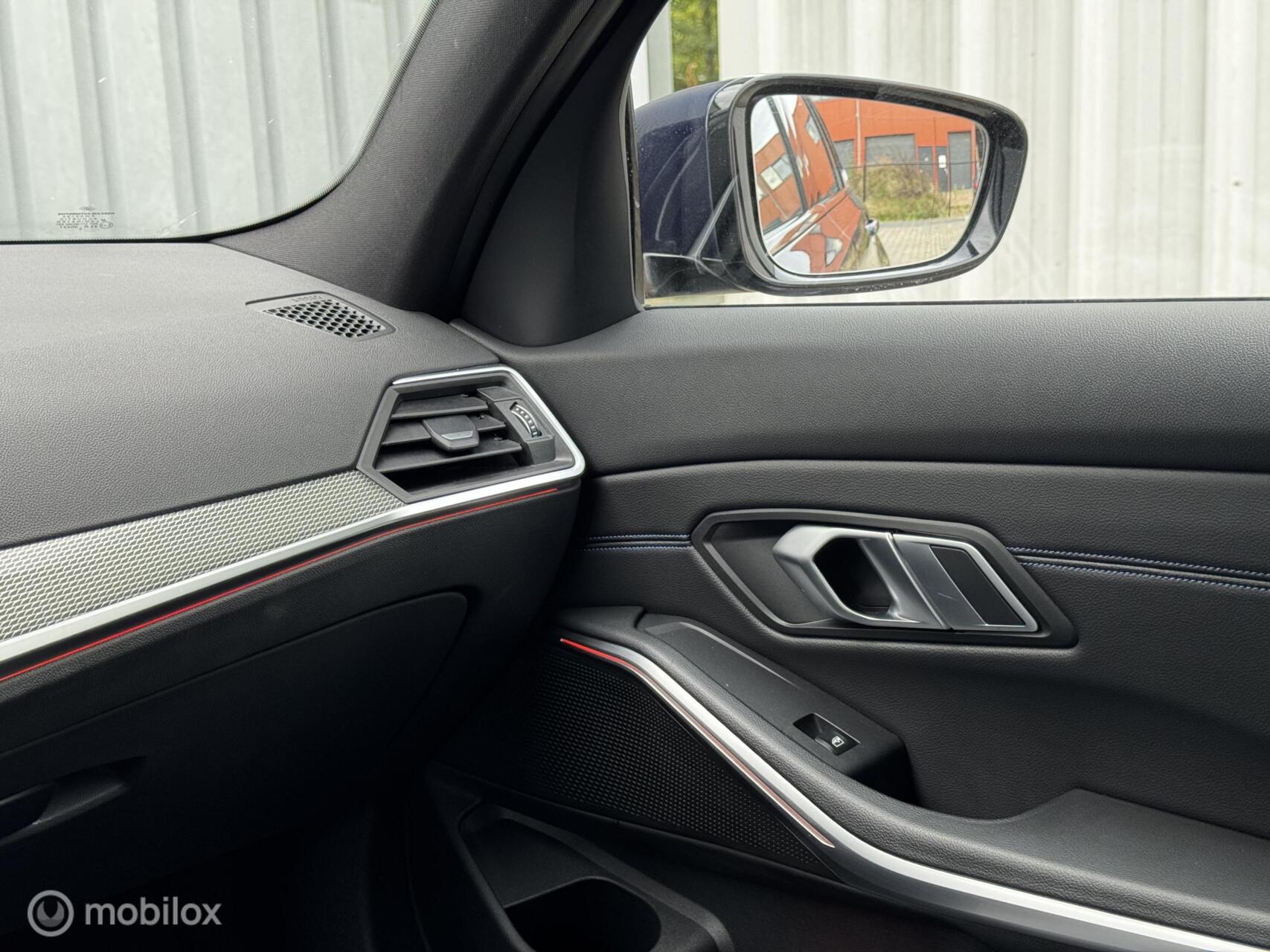 Foto van BMW 330e xDrive