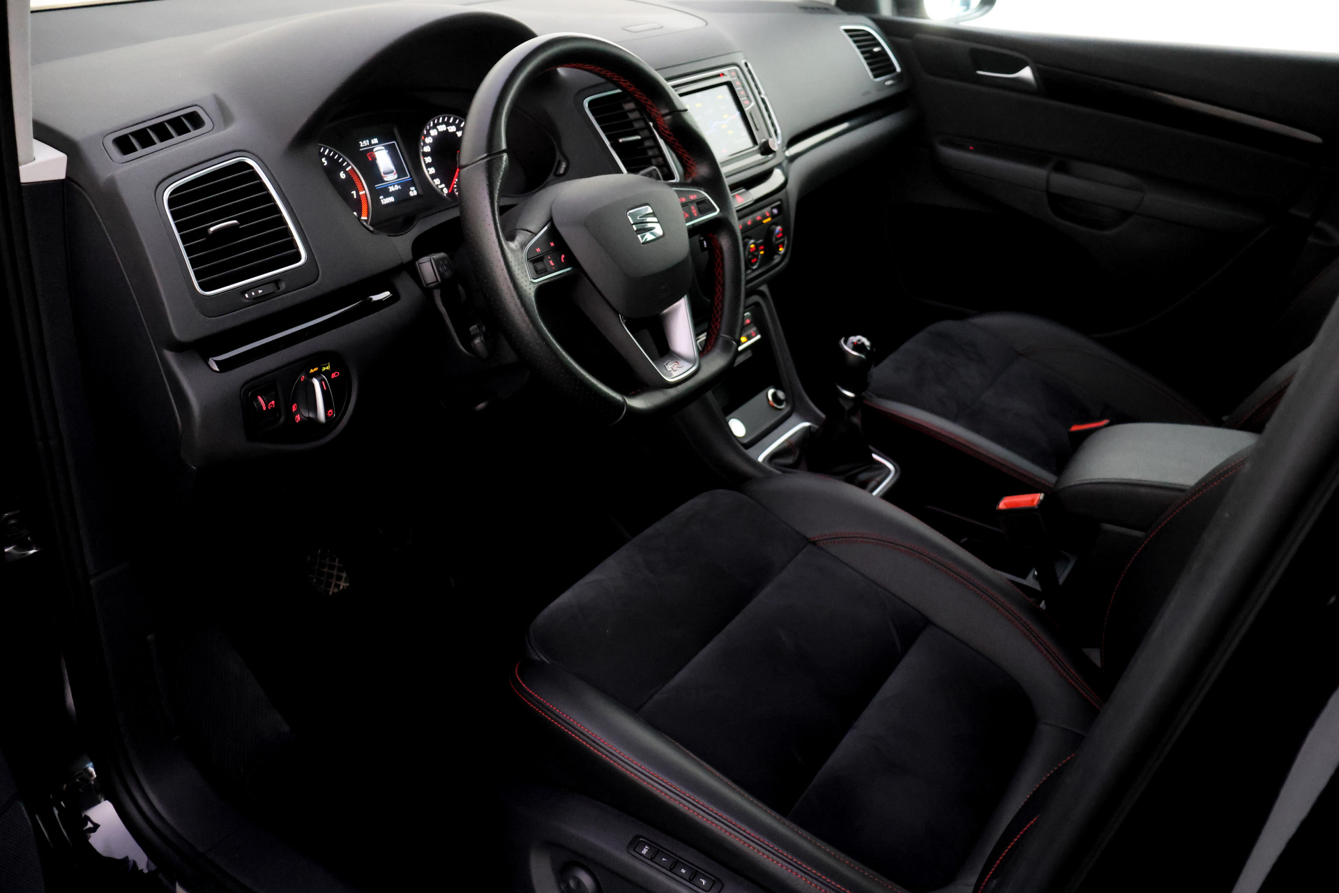 Foto van Seat Alhambra