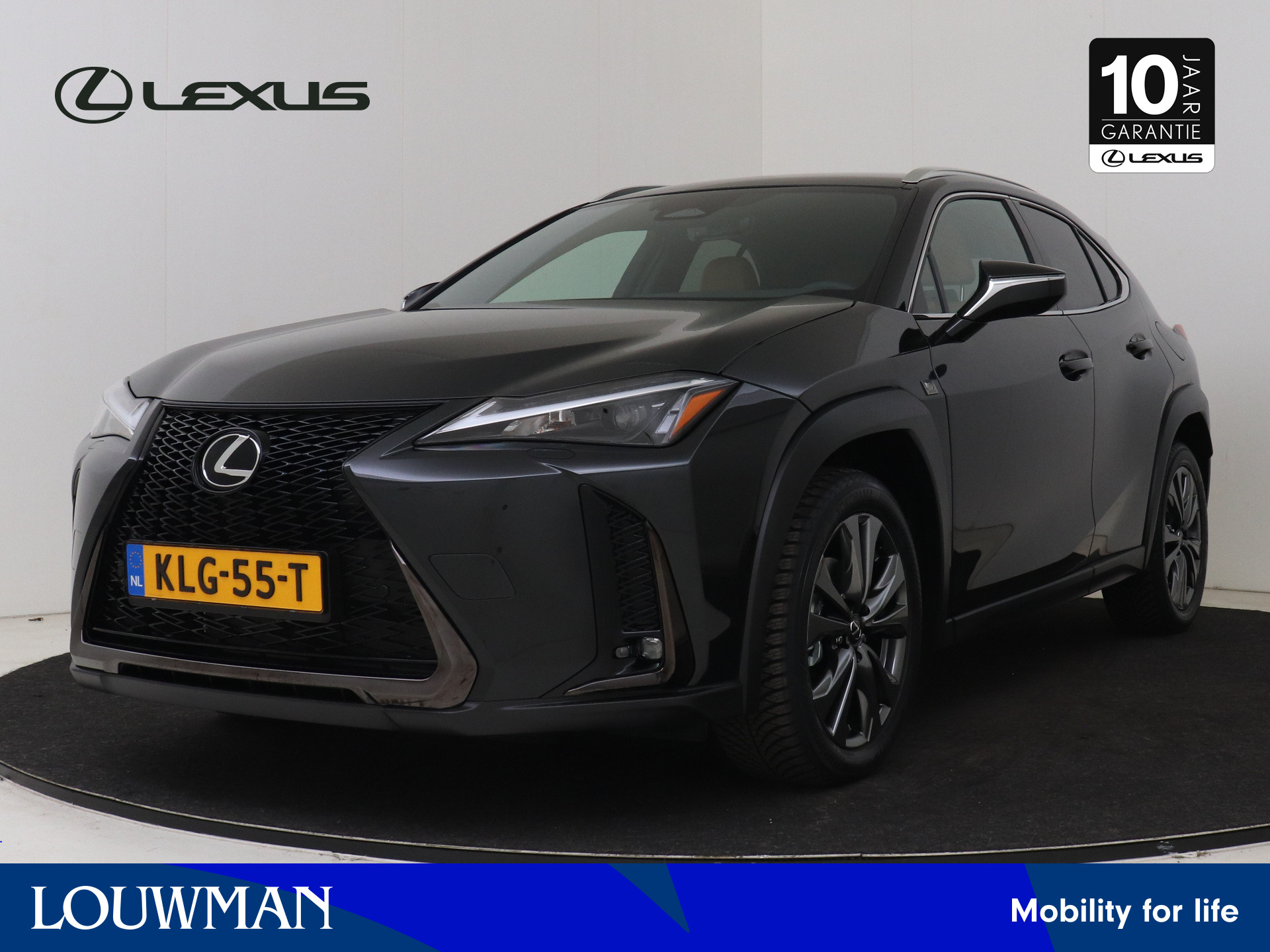 Lexus Ux 300h Ultimate Edition 2026 - voorkant