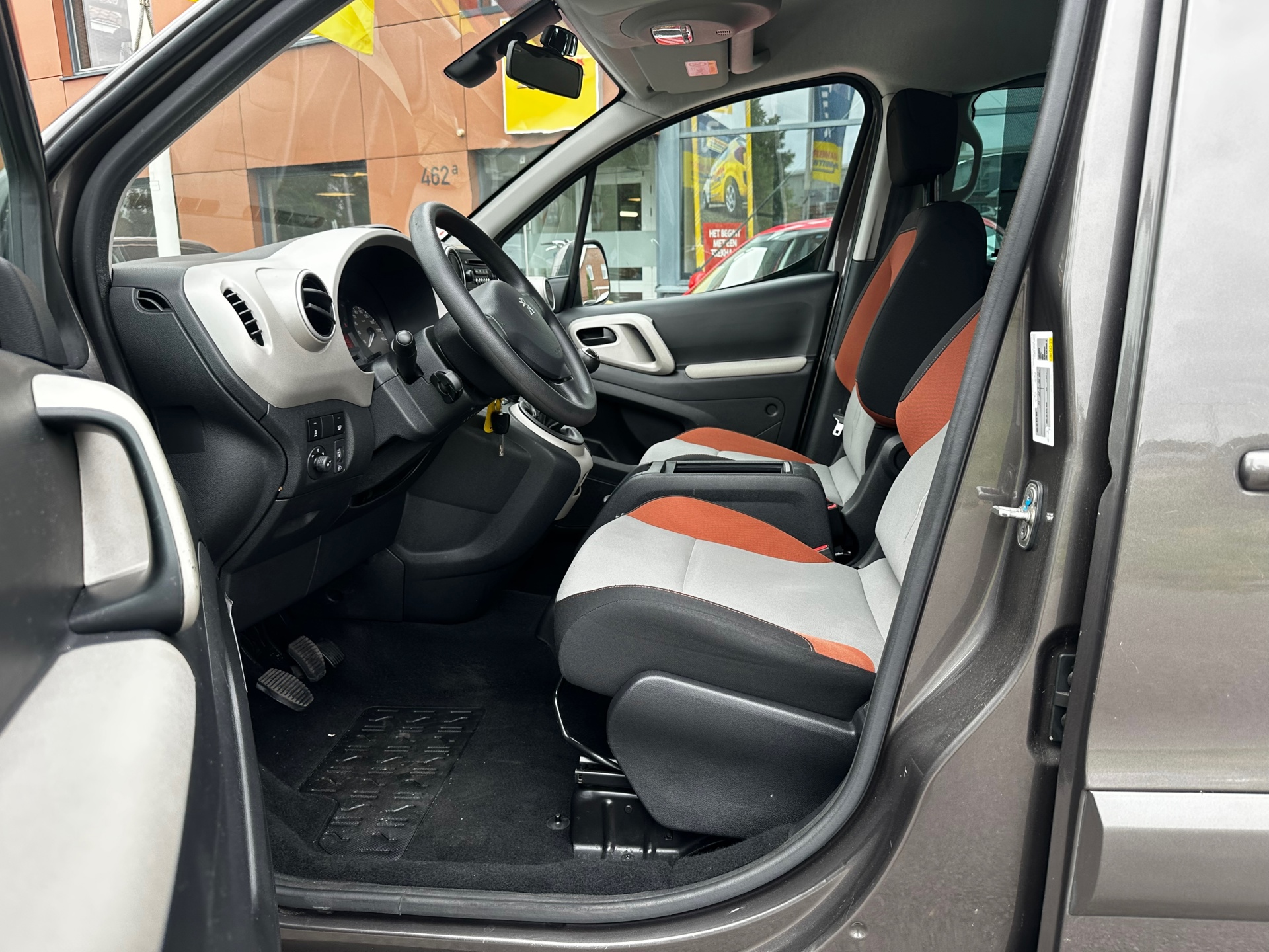 Foto van Peugeot Partner Tepee